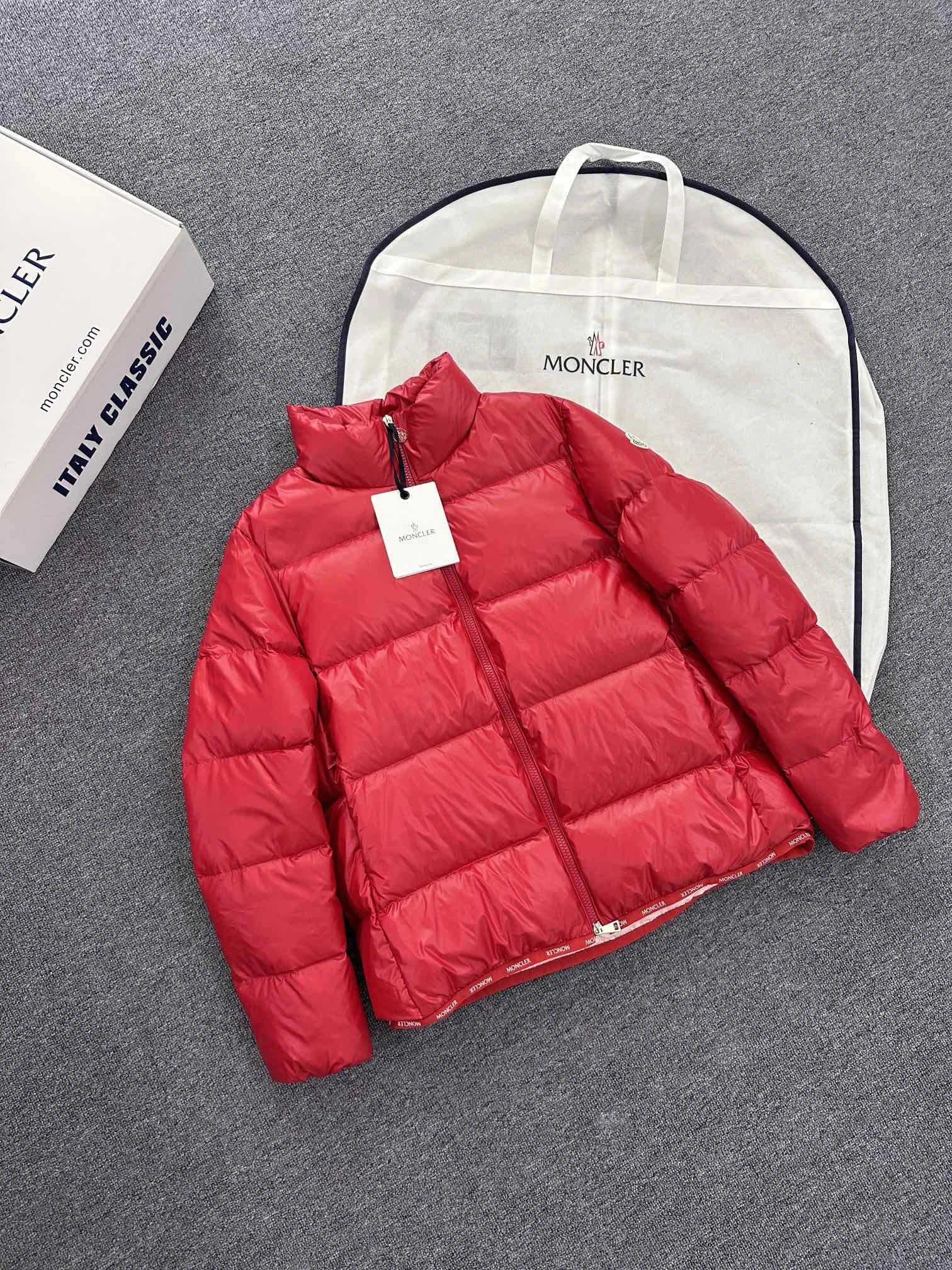 Moncler Down Jackets Supportive 145895