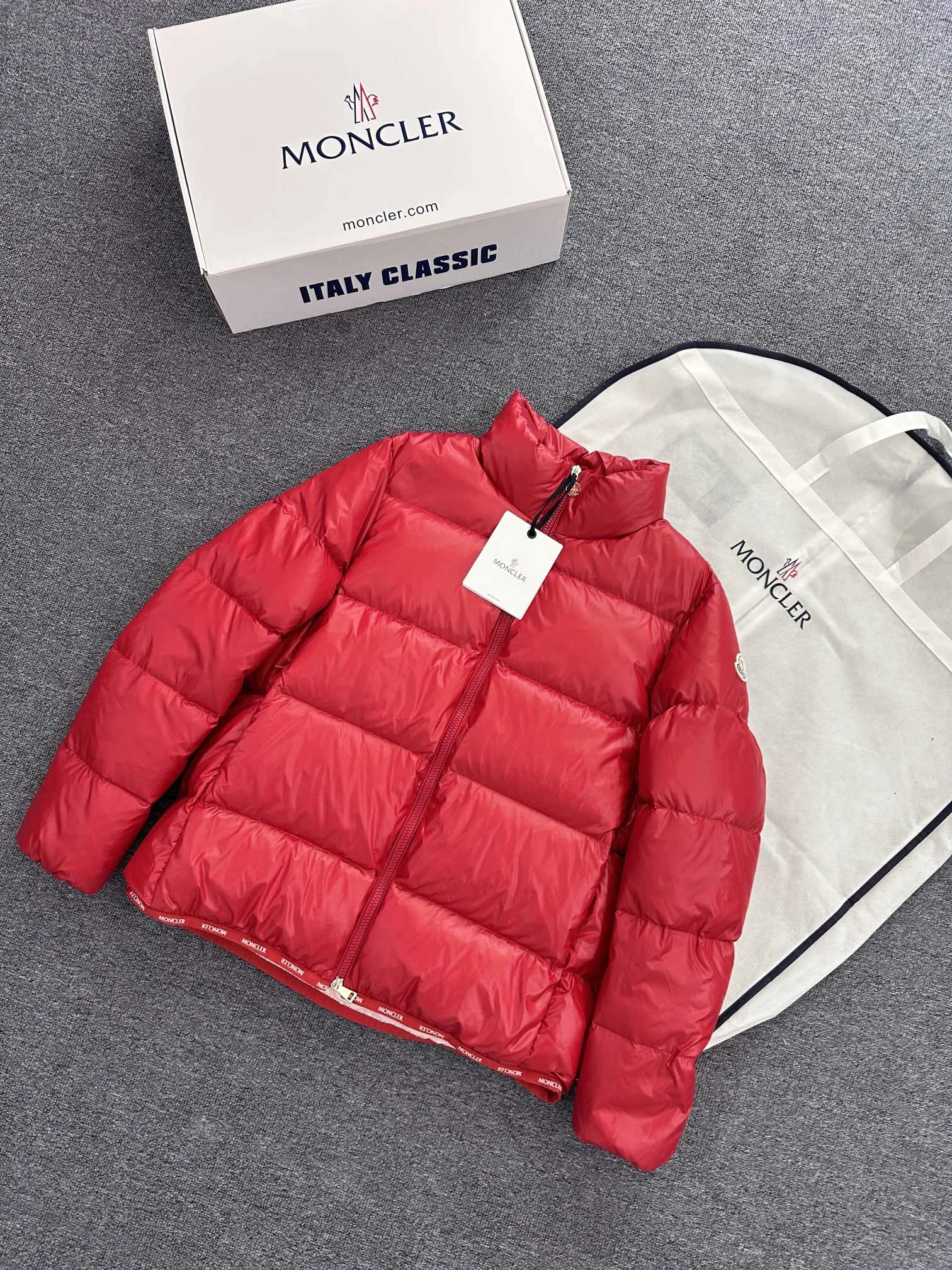 Moncler Down Jackets Supportive 145895