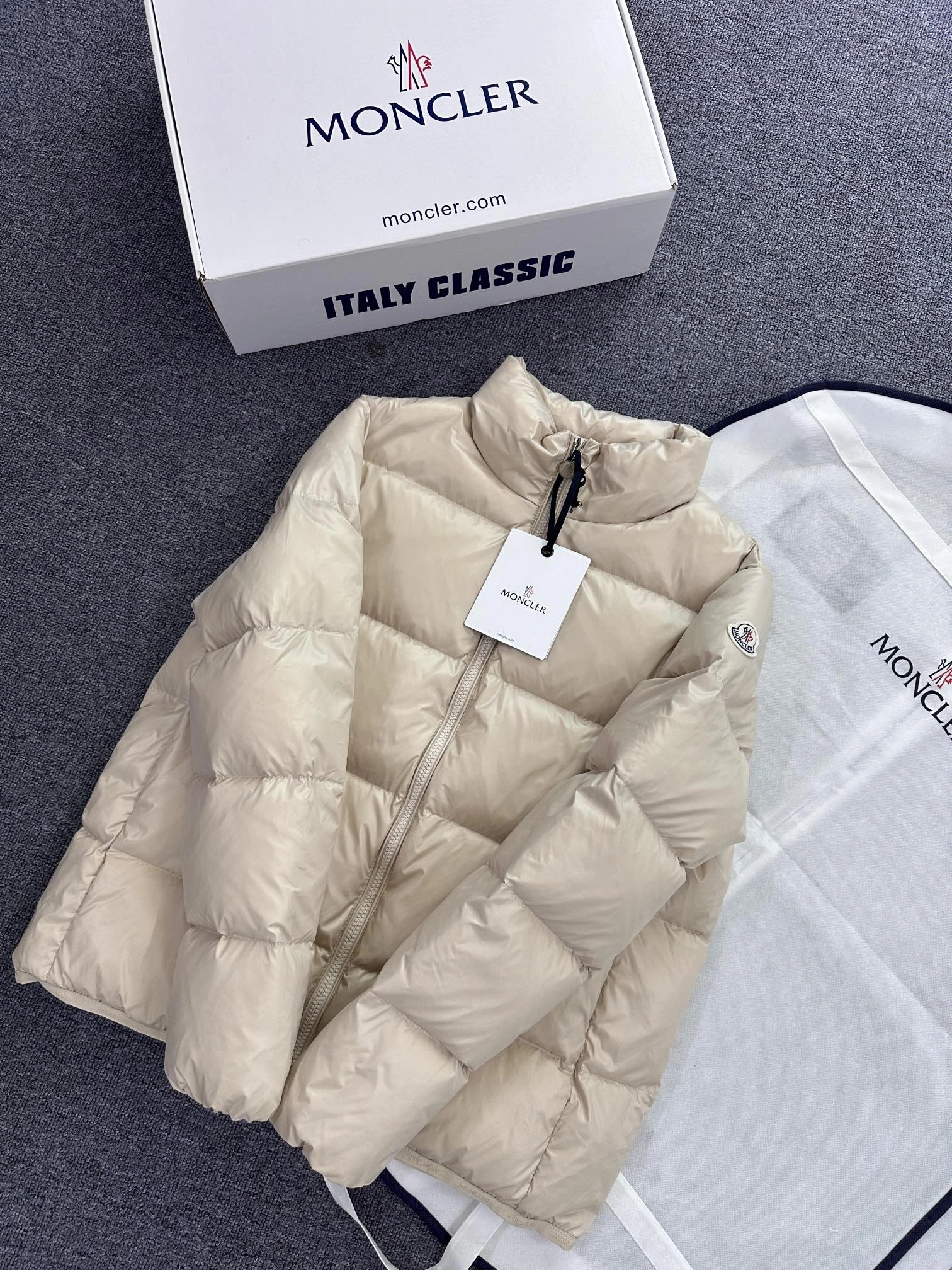Moncler Down Jackets SmartChoice 145893