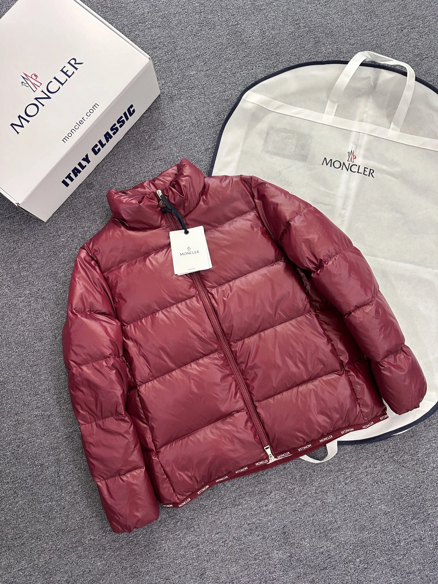 Efficient Moncler Down Jackets 145892