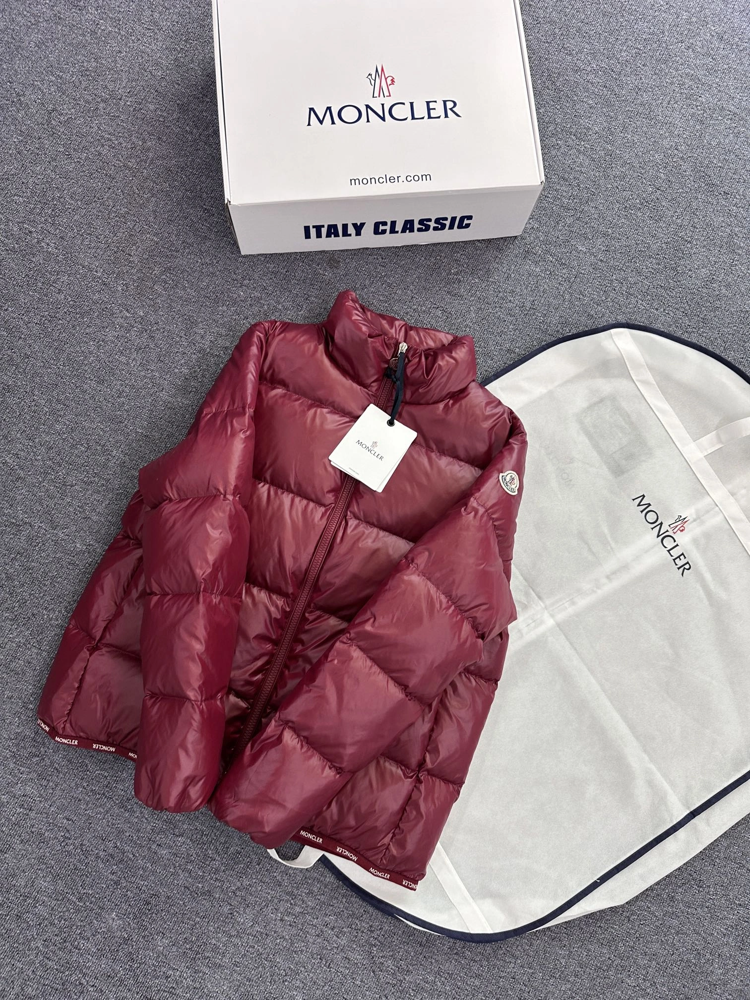 Efficient Moncler Down Jackets 145892