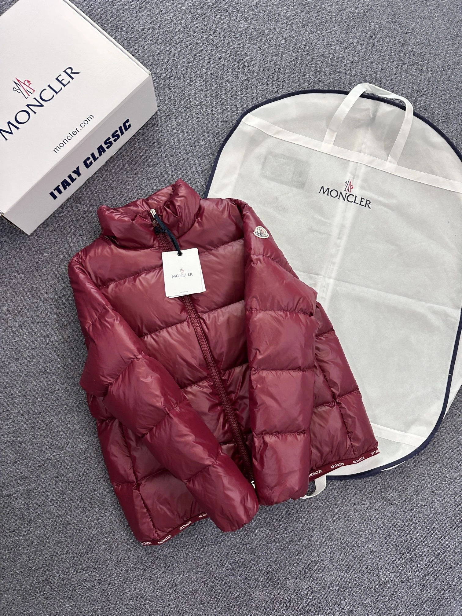 Efficient Moncler Down Jackets 145892