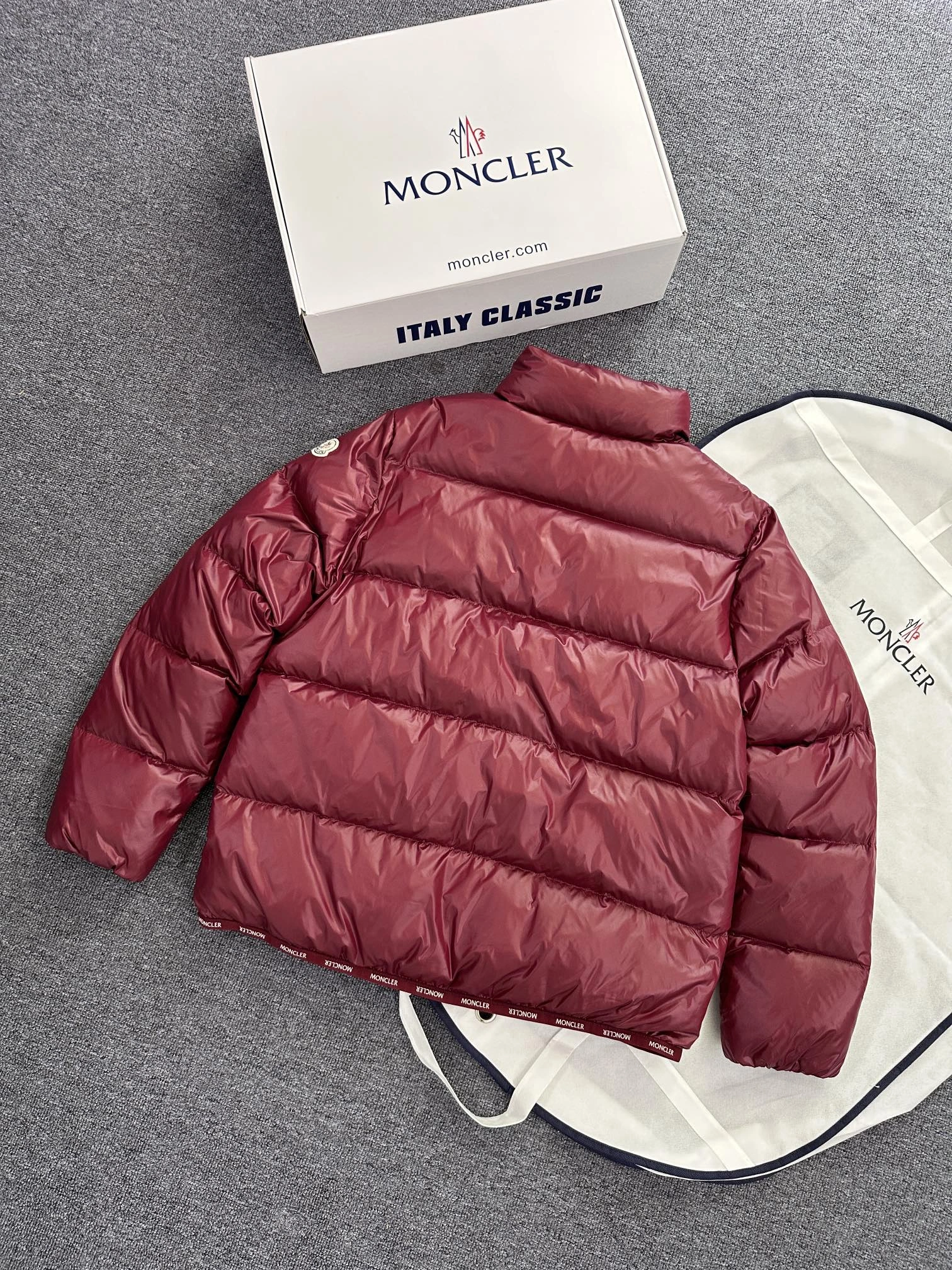 Efficient Moncler Down Jackets 145892