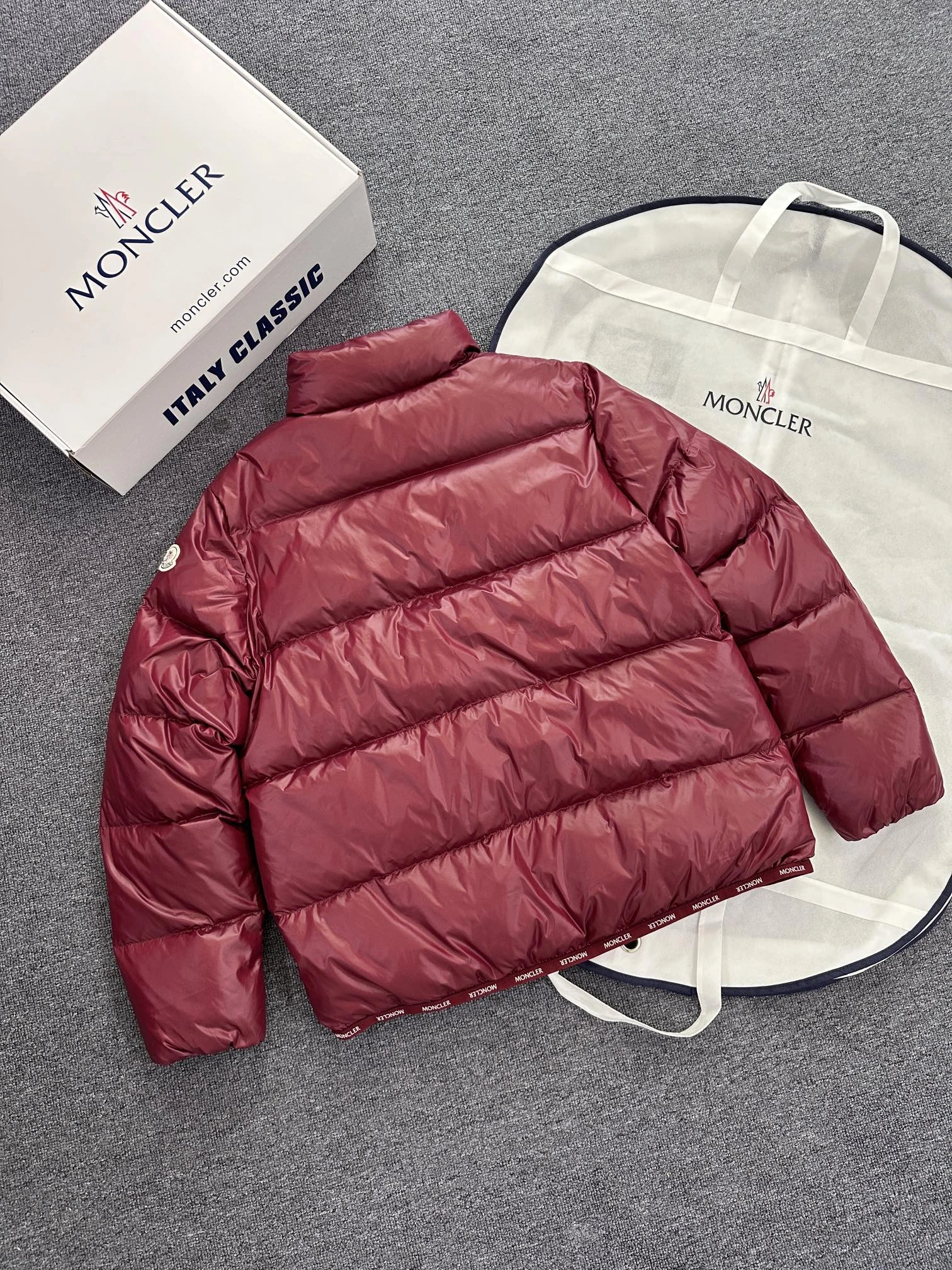 Efficient Moncler Down Jackets 145892