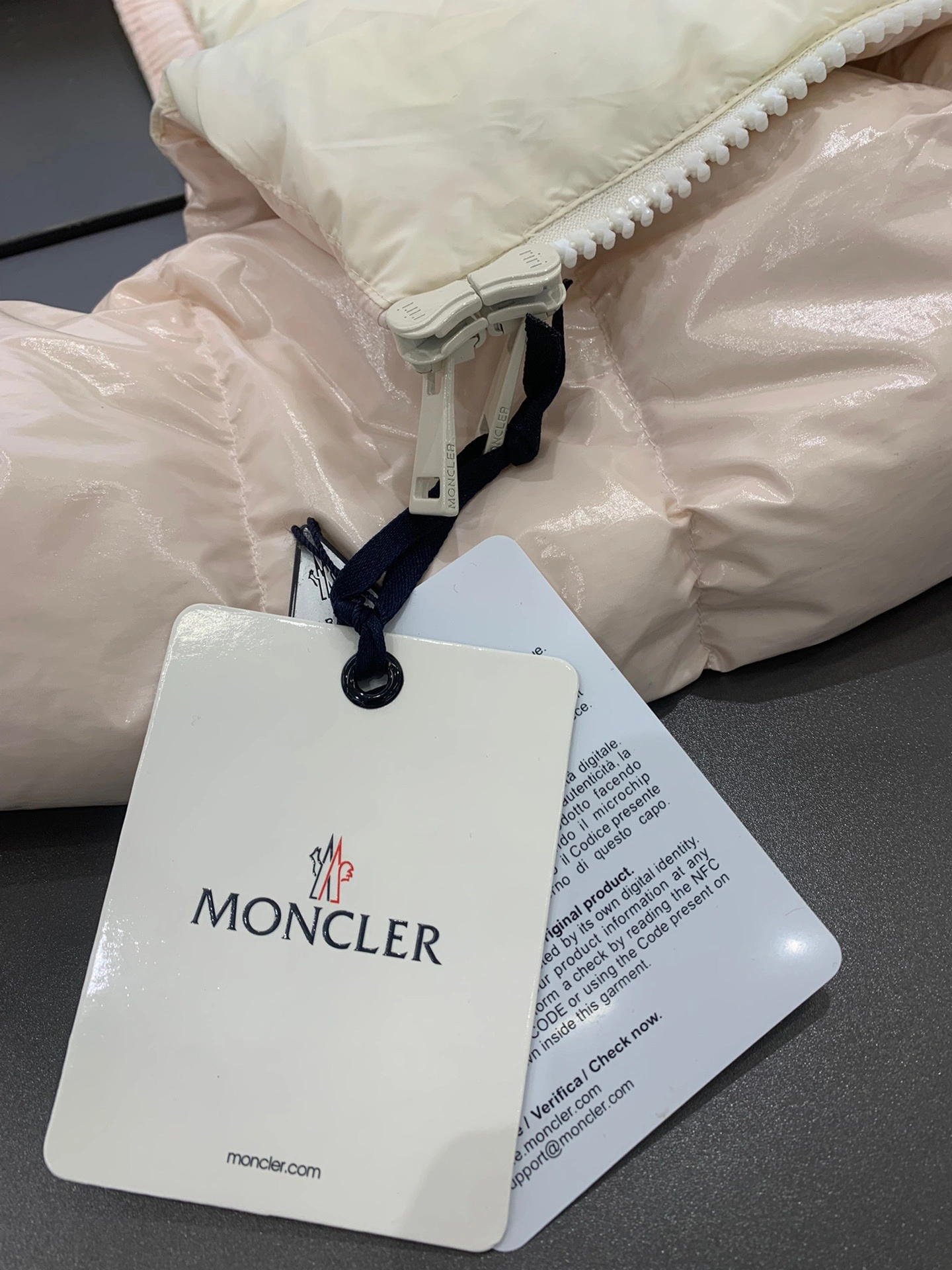 Soft Moncler Down Jackets 145891