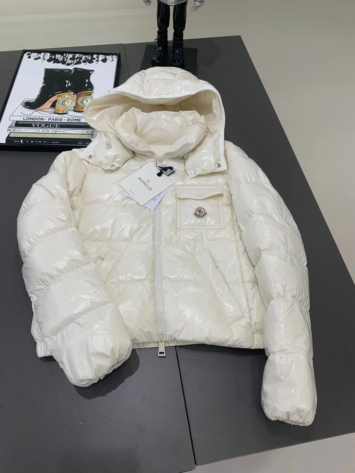 Moncler Down Jackets GoAnywhere 145885