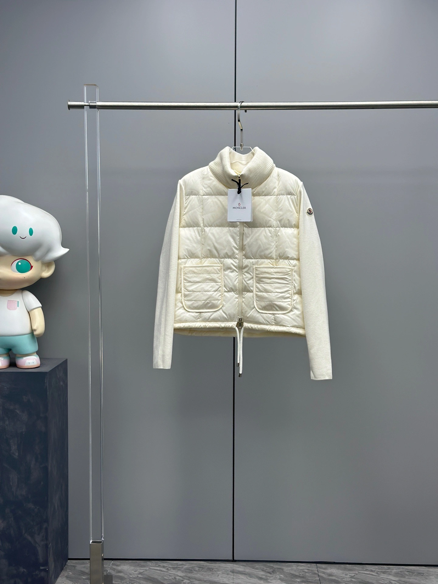 Seasonal Moncler Down Jackets 145888