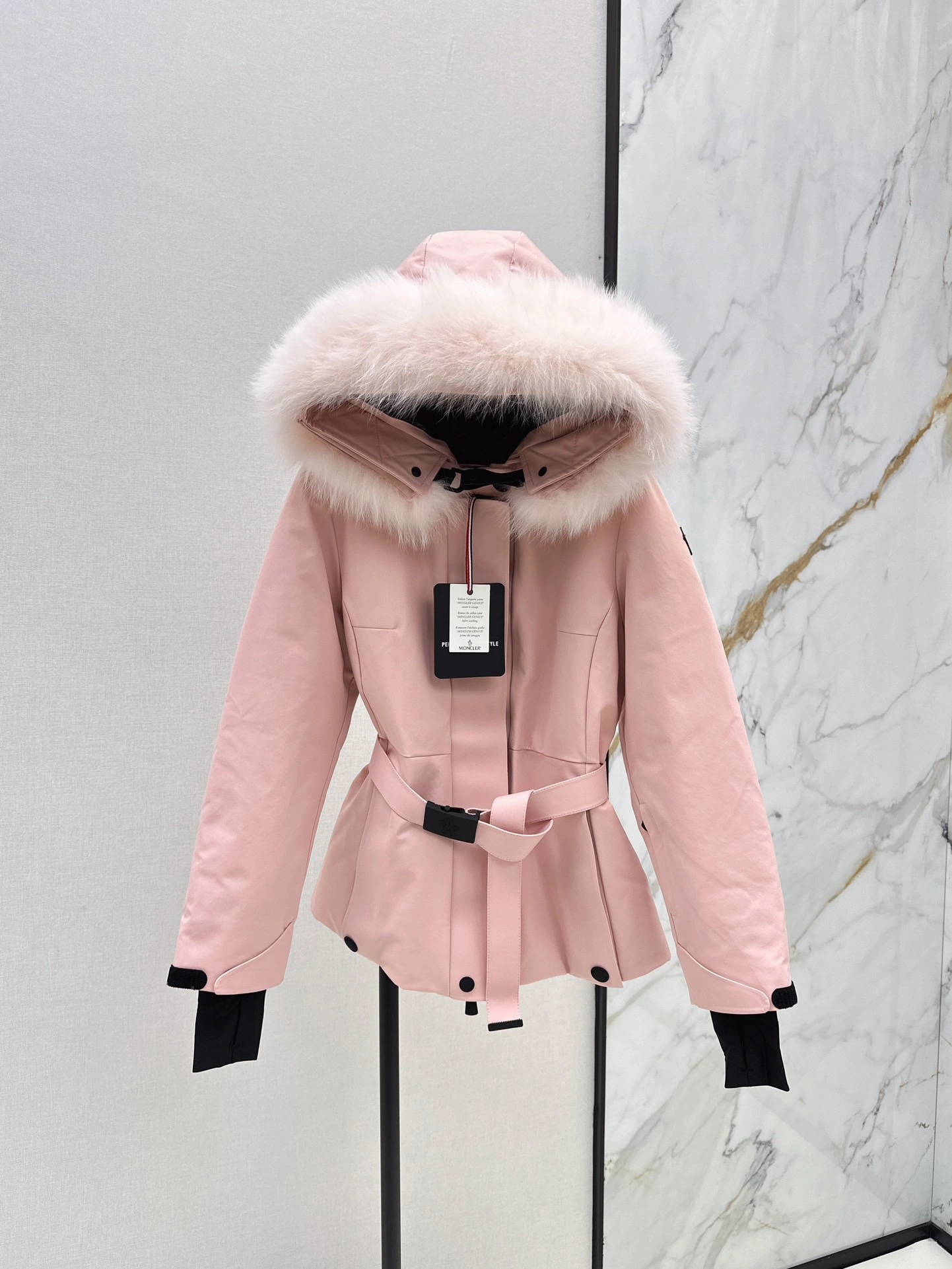 Moncler Down Jackets TravelReady 145867