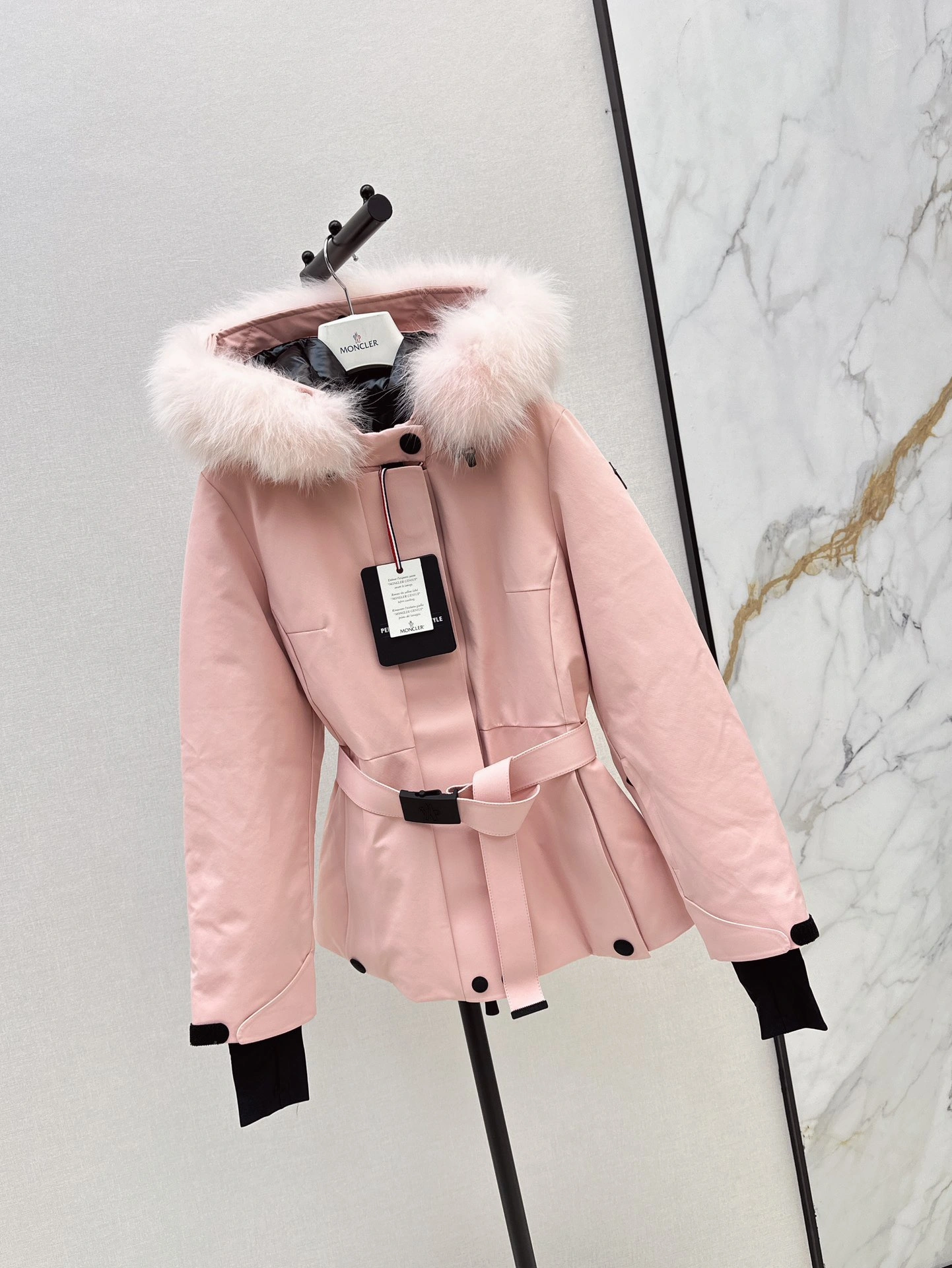 Moncler Down Jackets TravelReady 145867