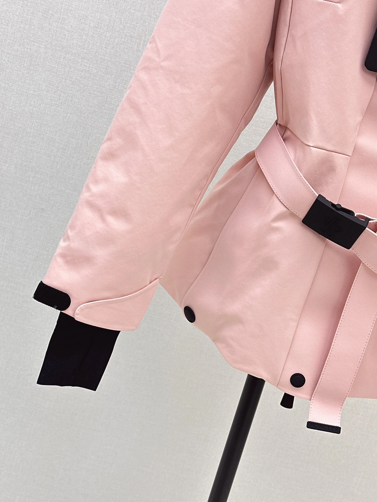 Moncler Down Jackets TravelReady 145867