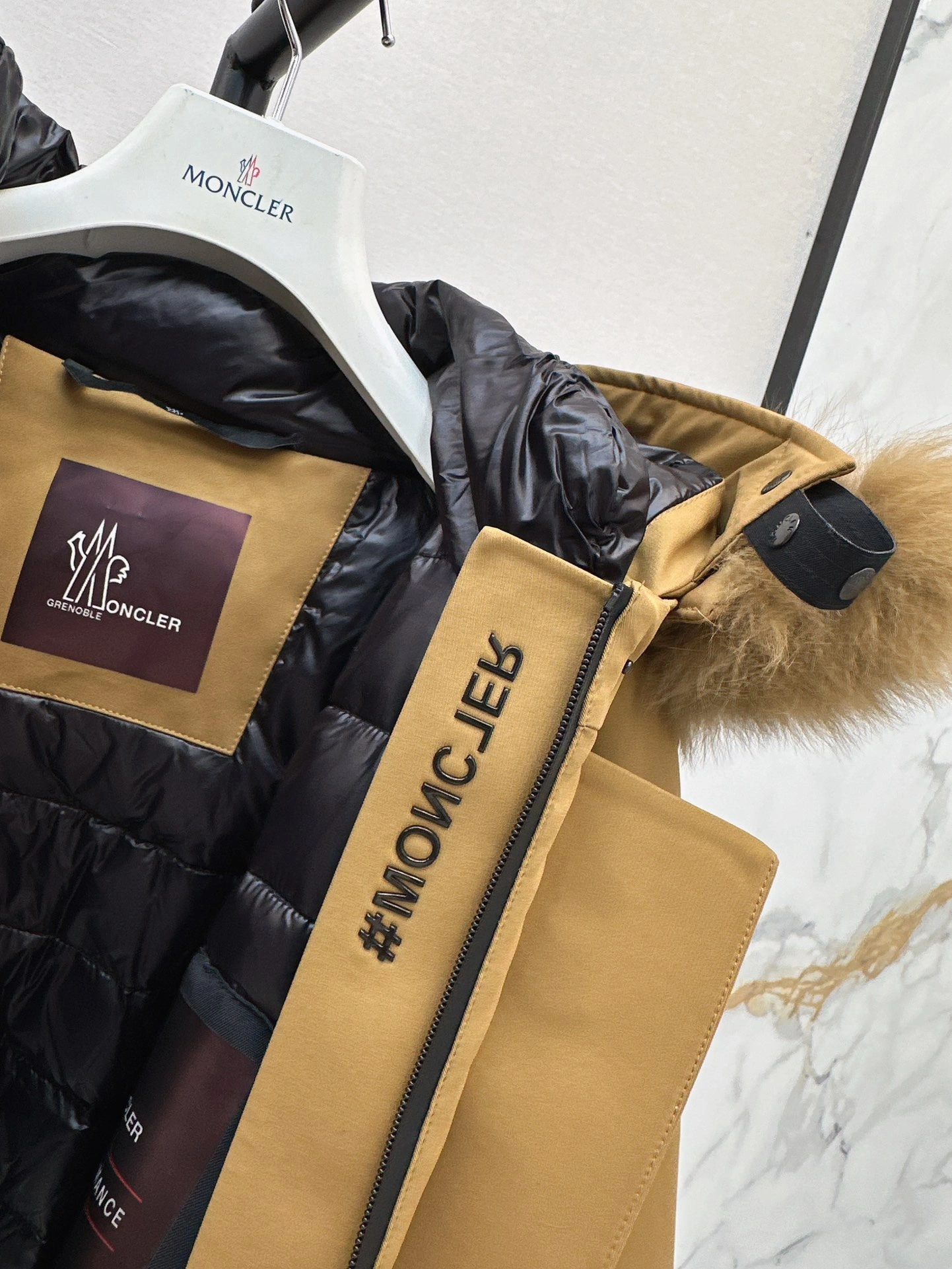 Moncler Down Jackets Casual 145872