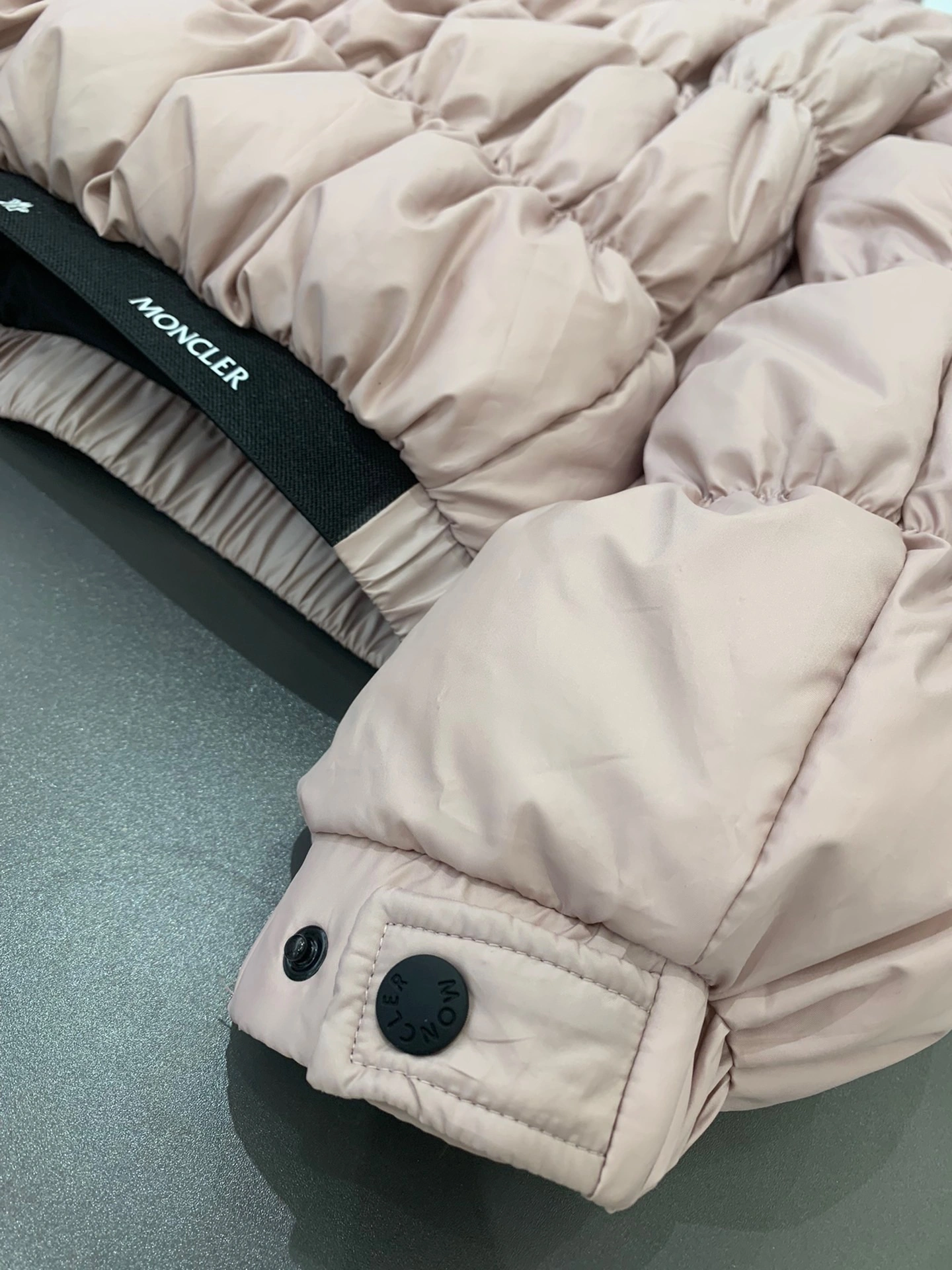Moncler Down Jackets BestValue 145860