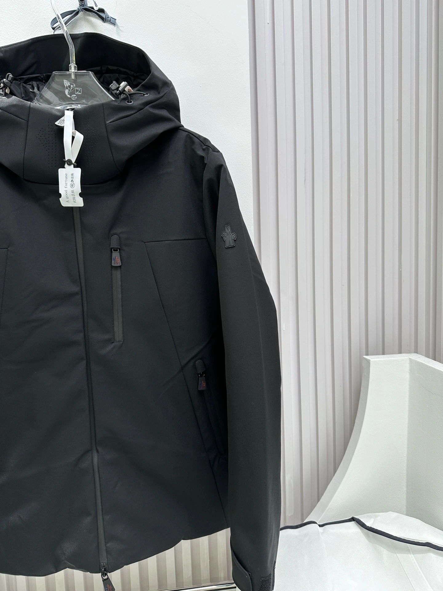 Moncler Down Jackets Timeless 145878
