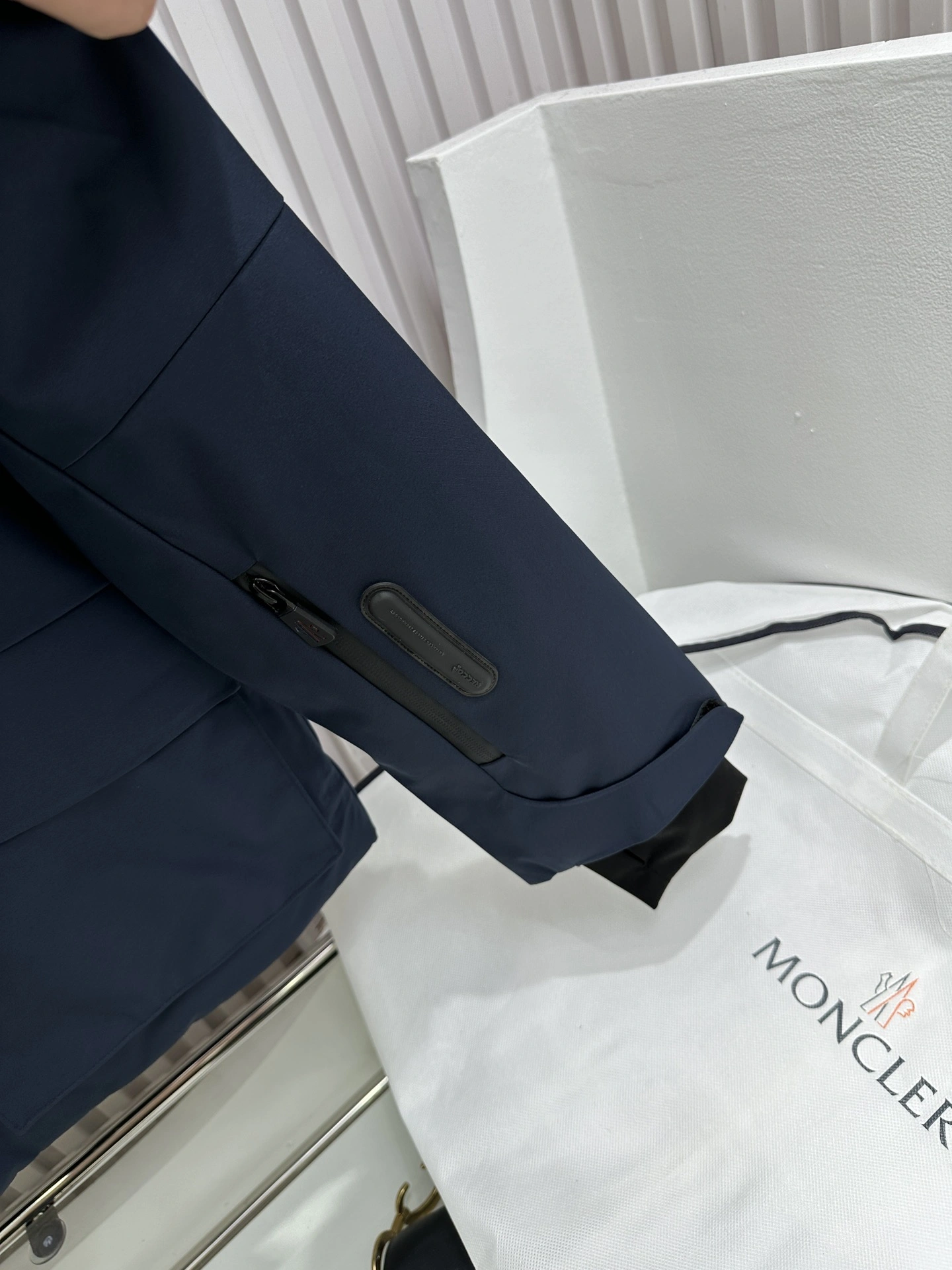 Moncler Down Jackets Neat 145865