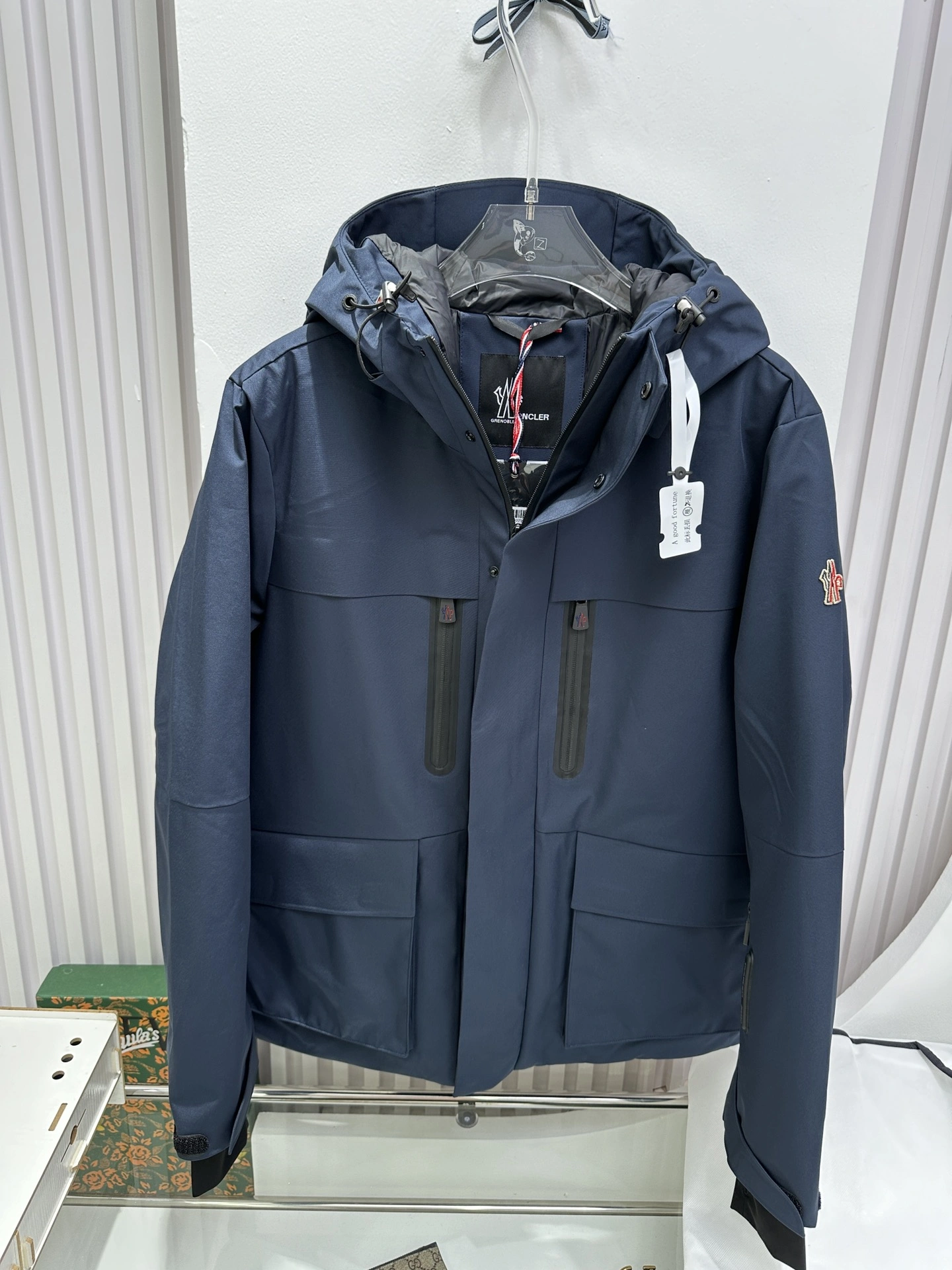 Moncler Down Jackets Neat 145865