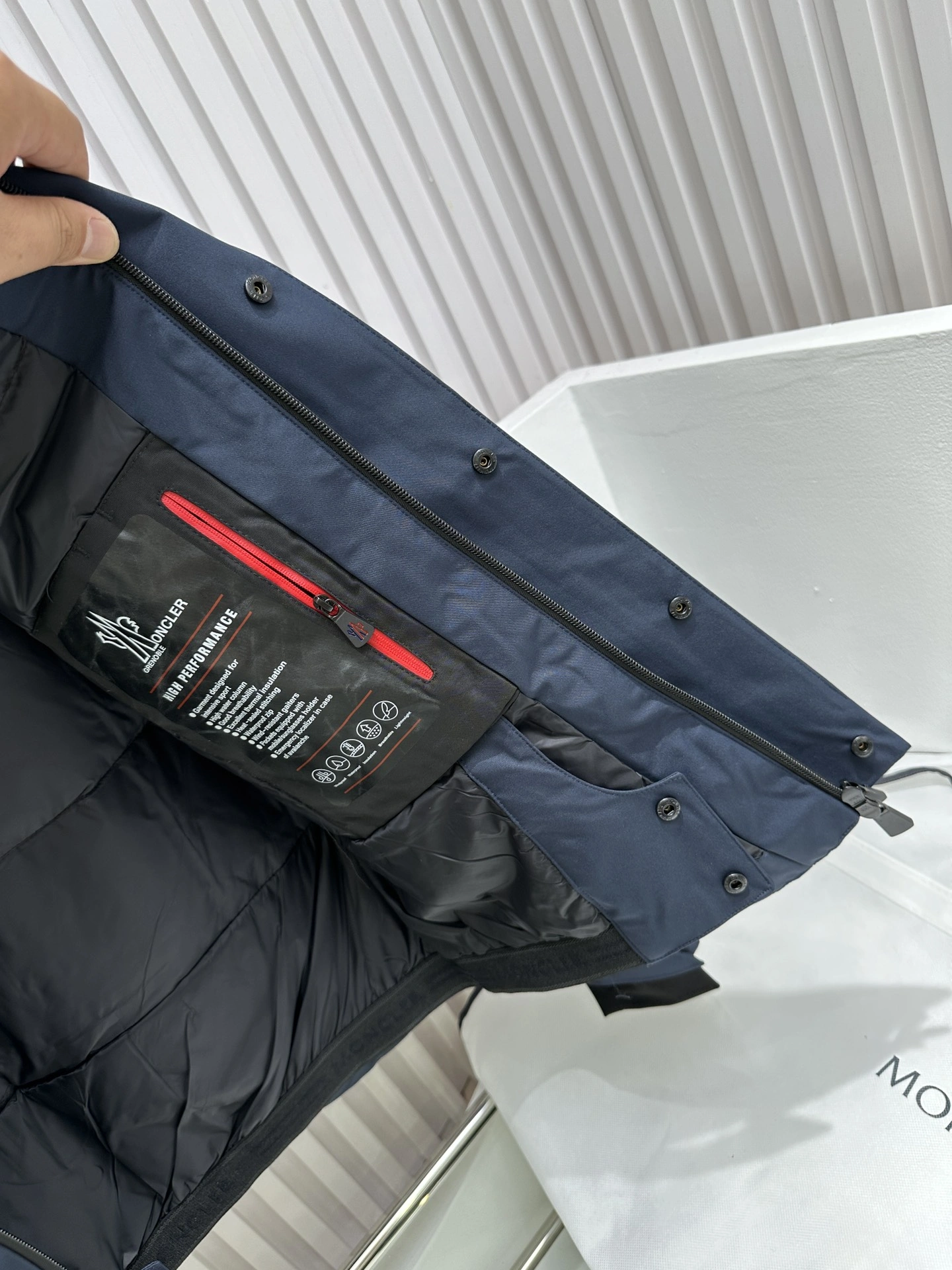 Moncler Down Jackets Neat 145865
