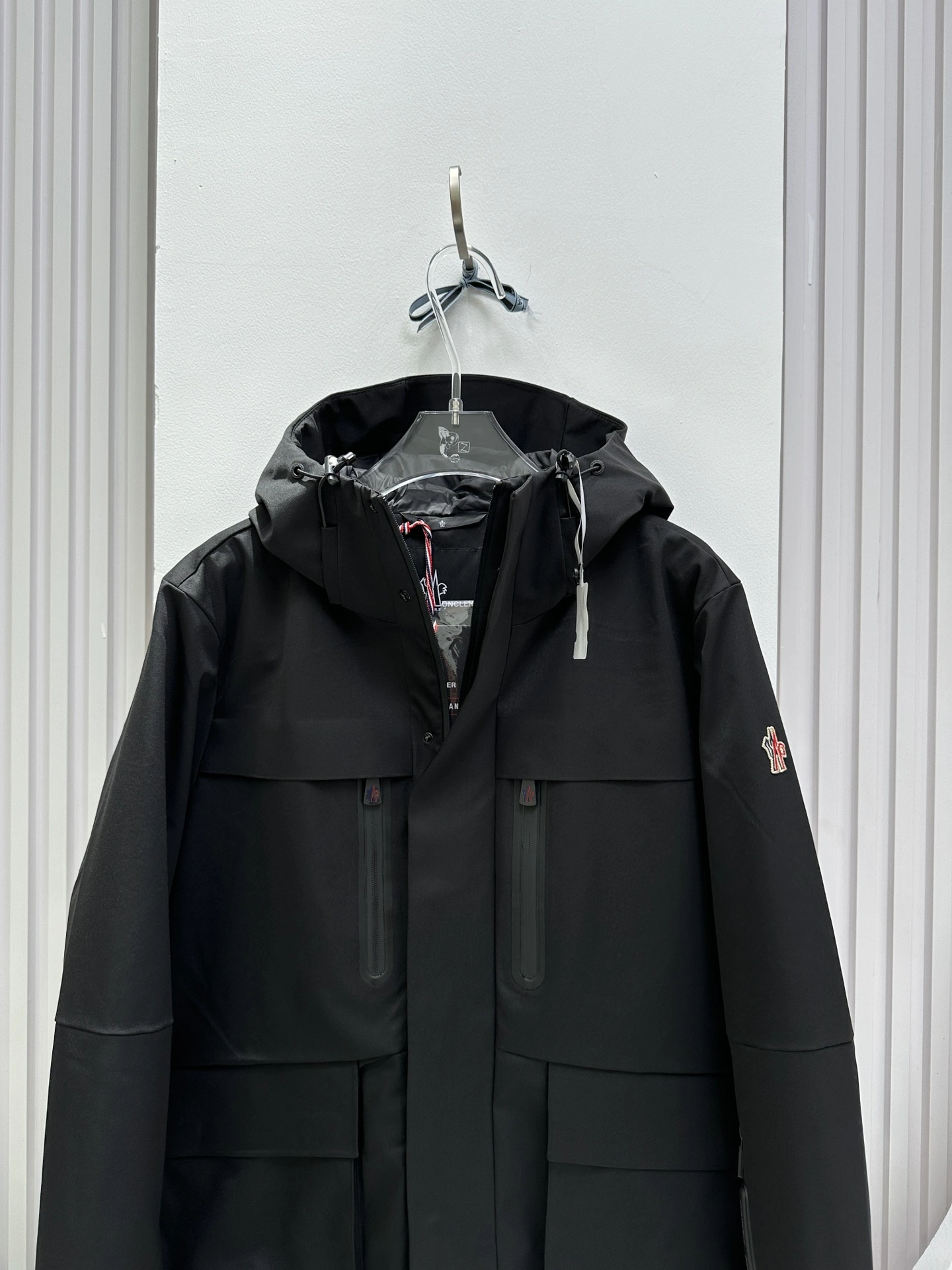 Moncler Down Jackets Bold 145871