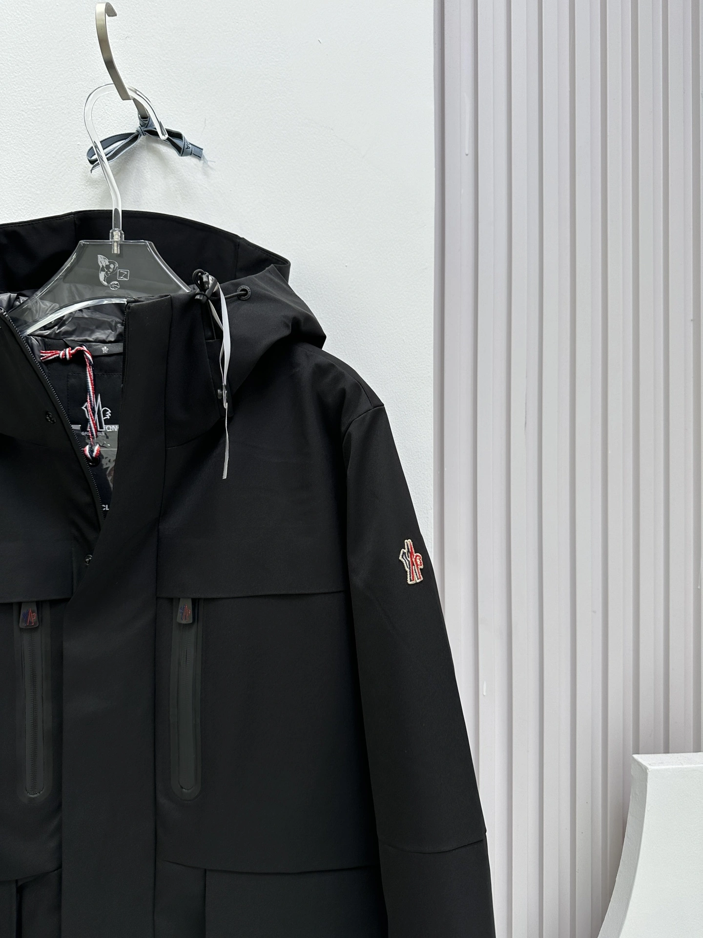 Moncler Down Jackets Bold 145871