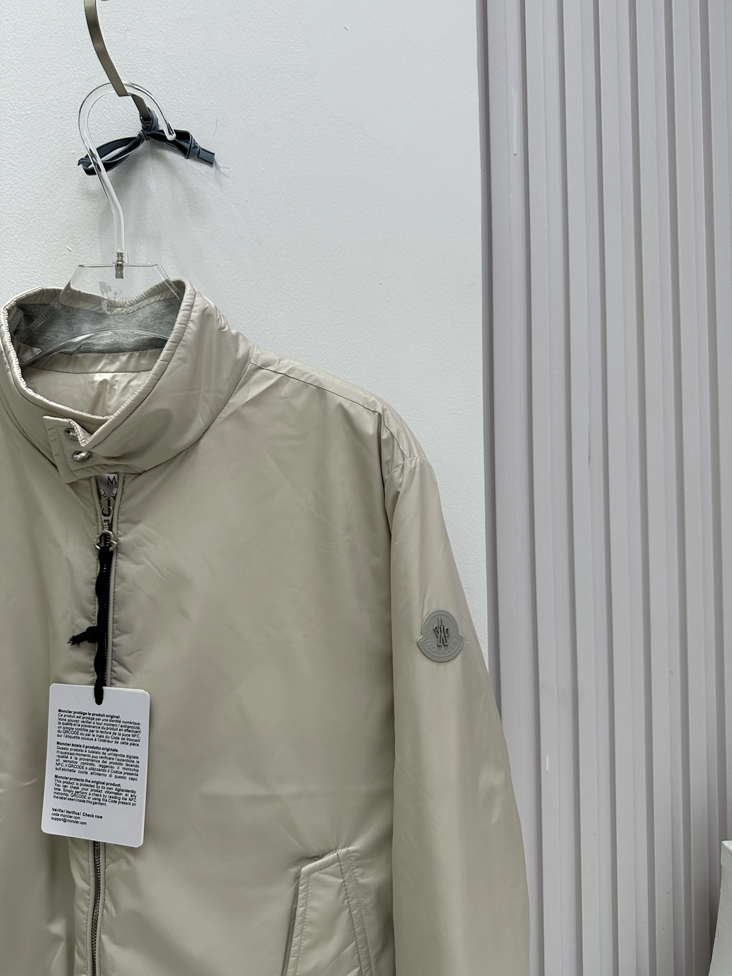 Moncler Down Jackets AllSeason 145883