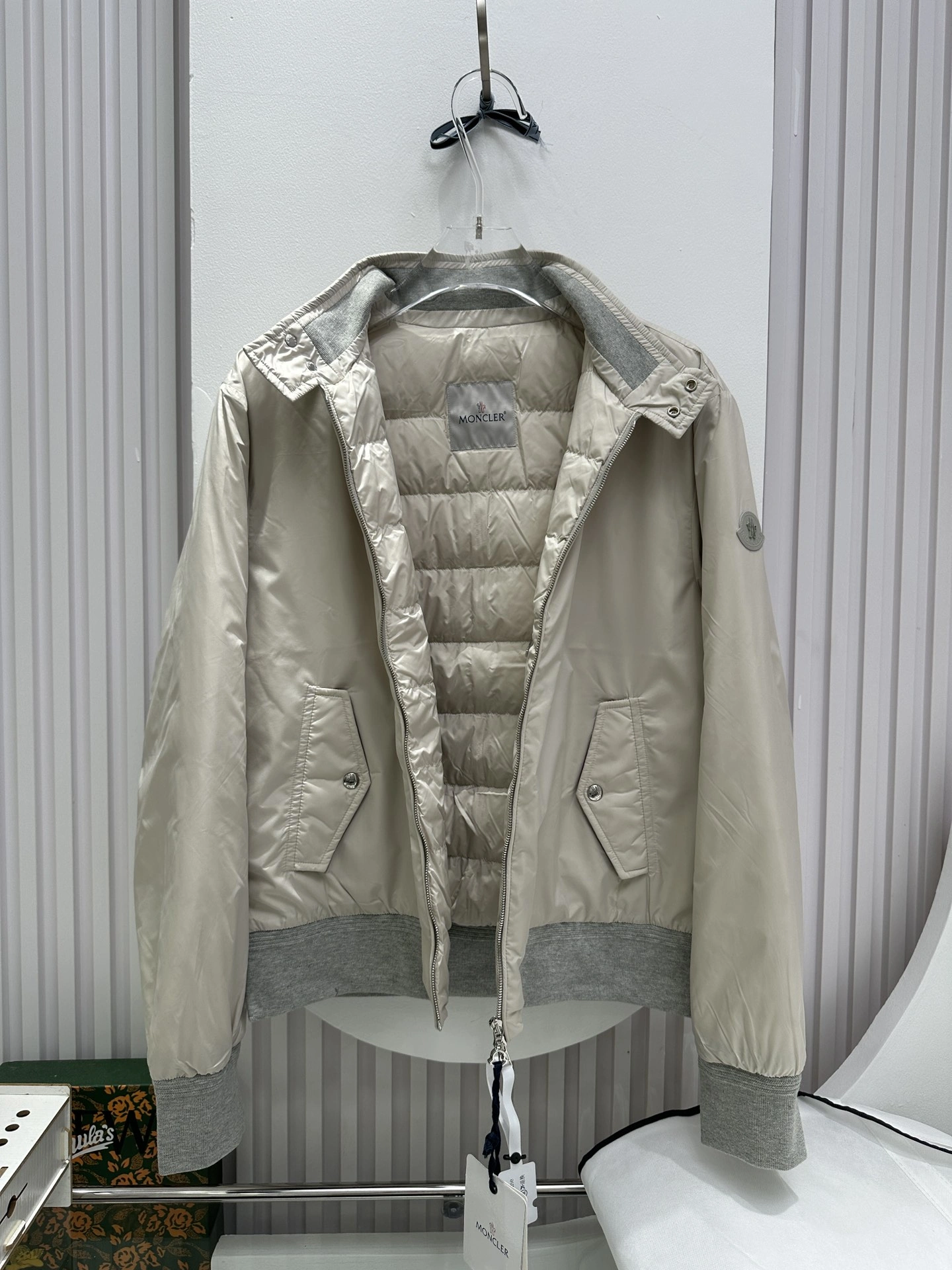 Moncler Down Jackets AllSeason 145883