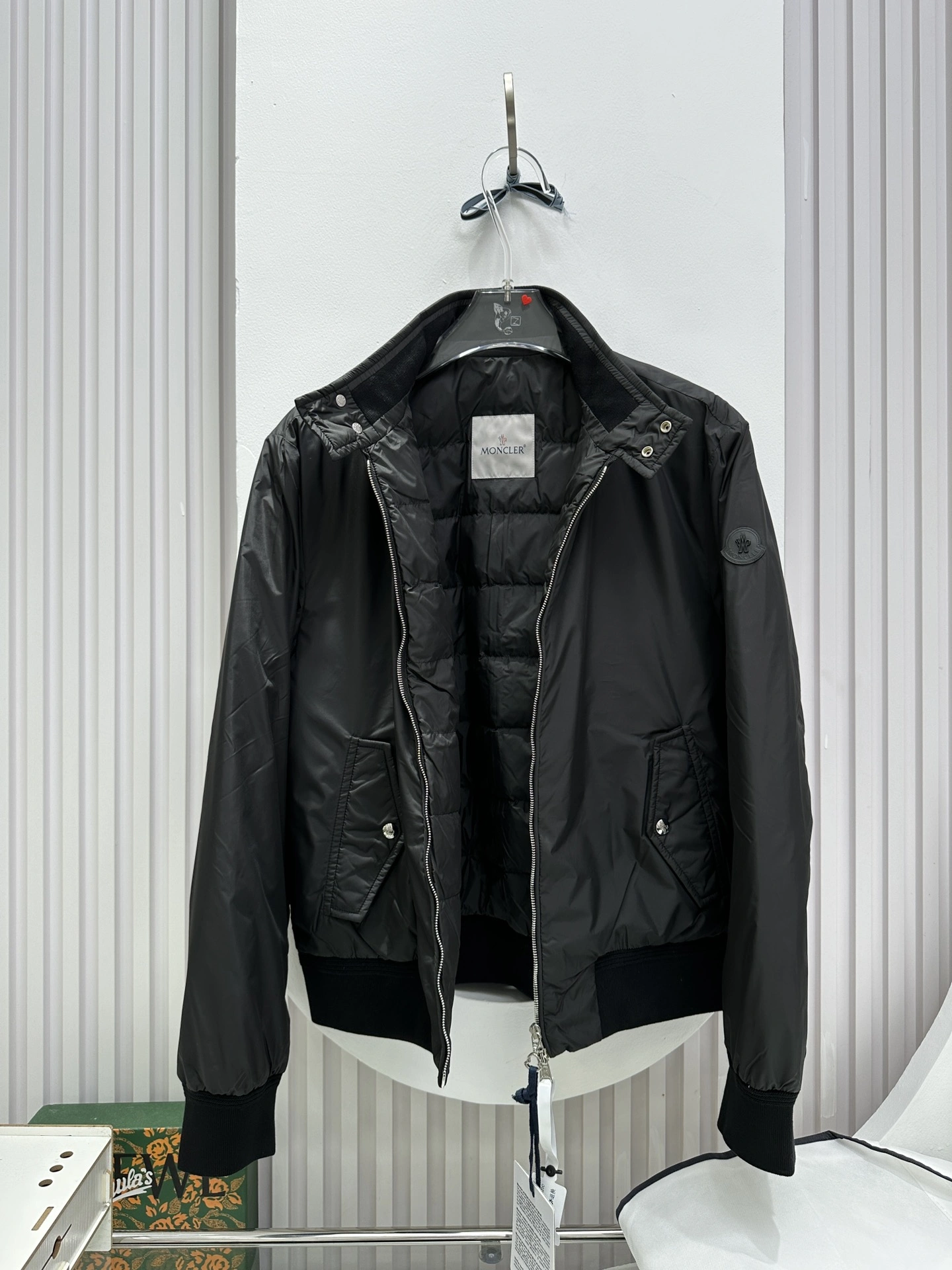 Breathable Moncler Down Jackets 145876