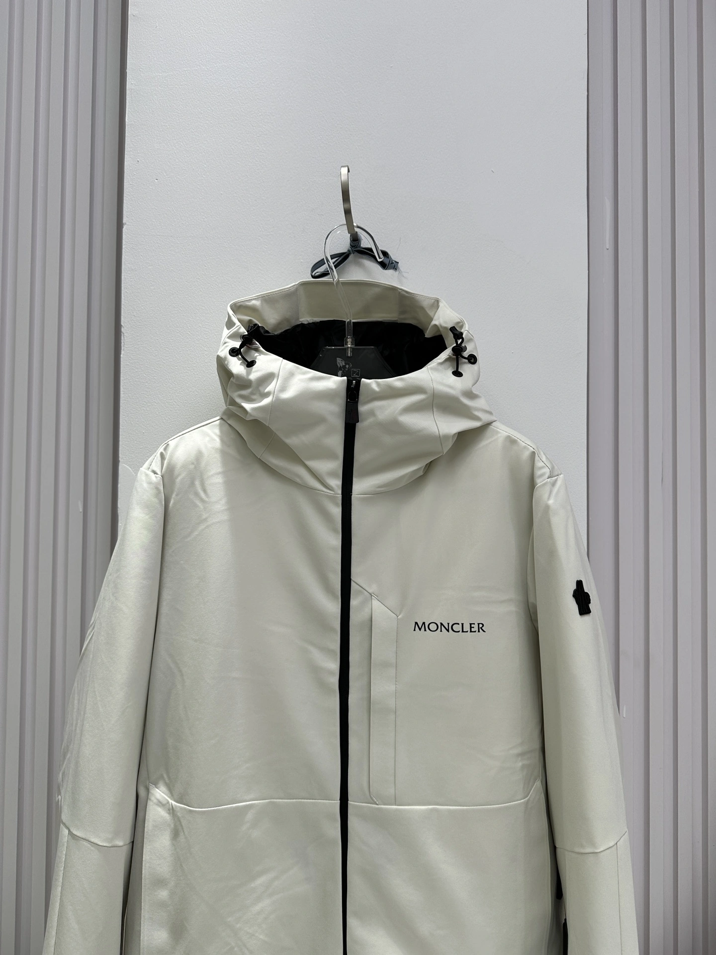 Moncler Down Jackets Practical 145863