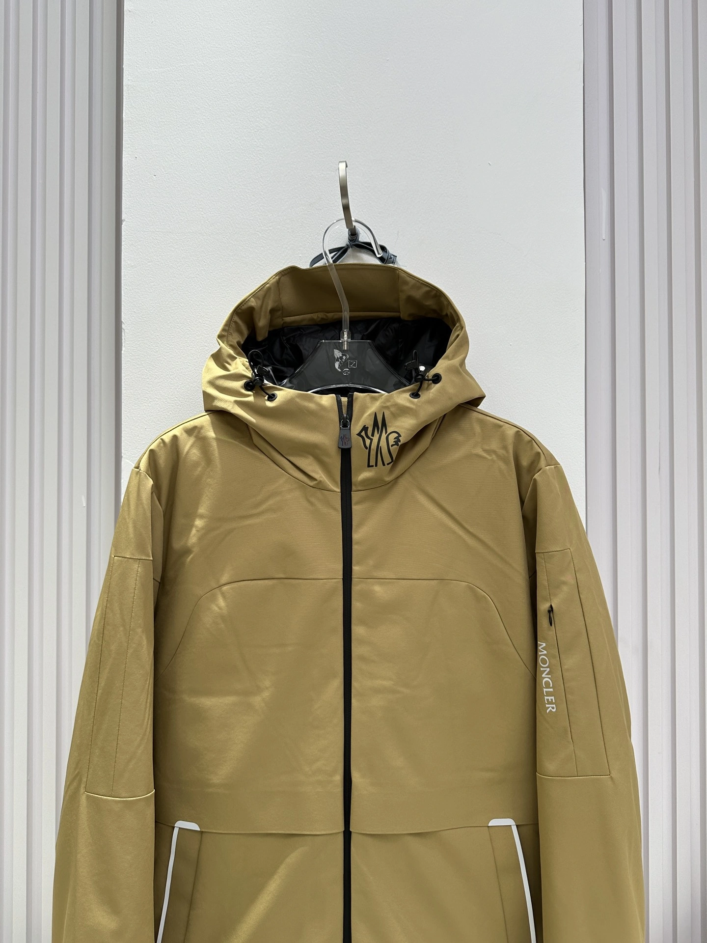 Moncler Down Jackets GoodFit 145869