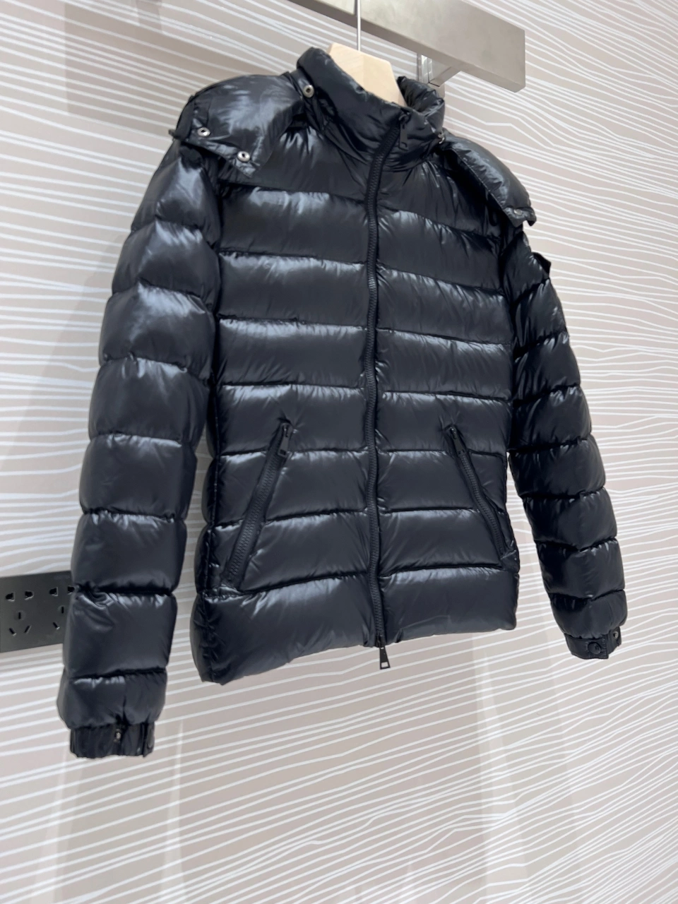 Moncler Down Jackets NewStyle 145873