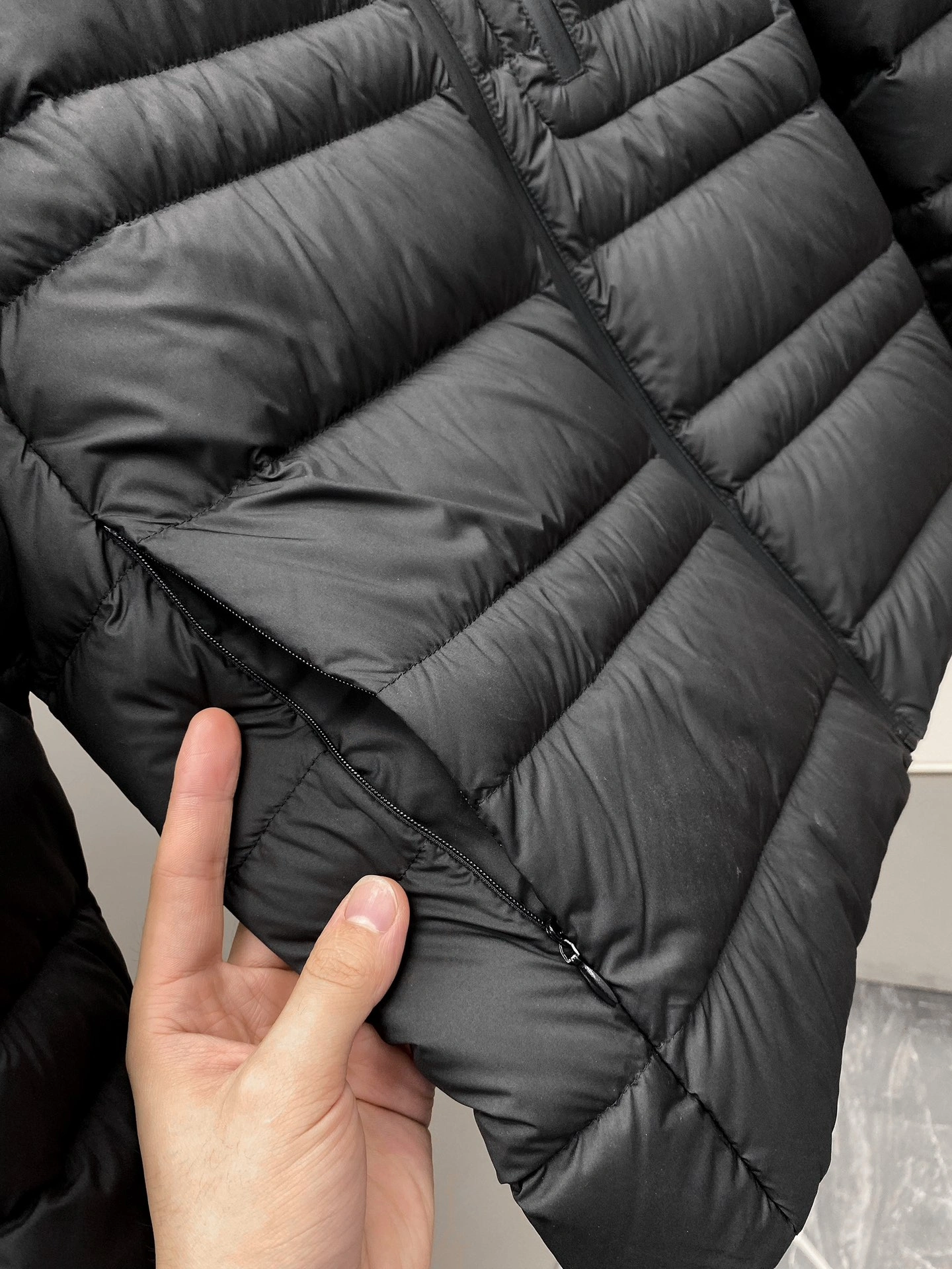 Moncler Down Jackets Stretchable 145853