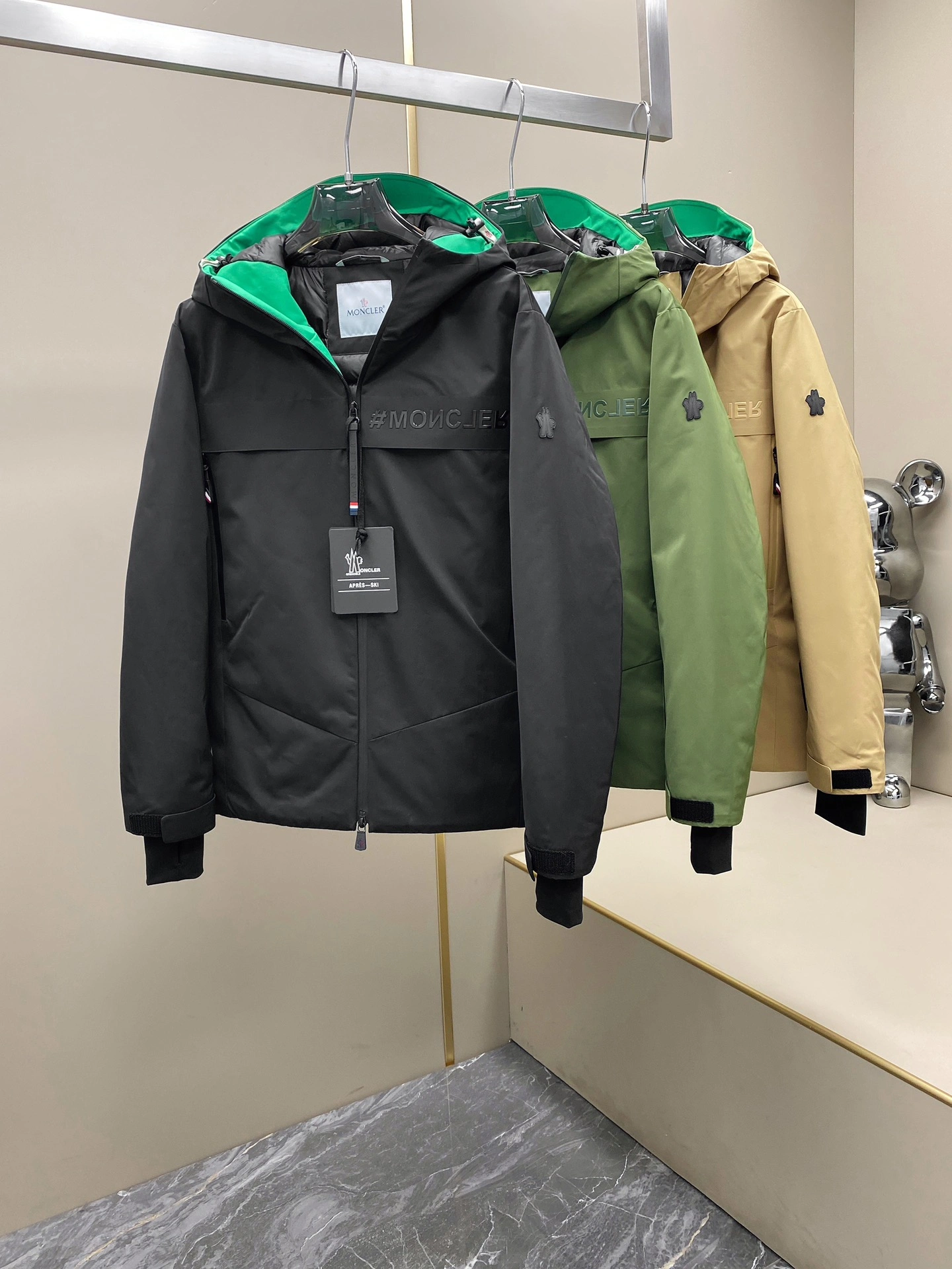 Moncler Down Jackets Bright 145852