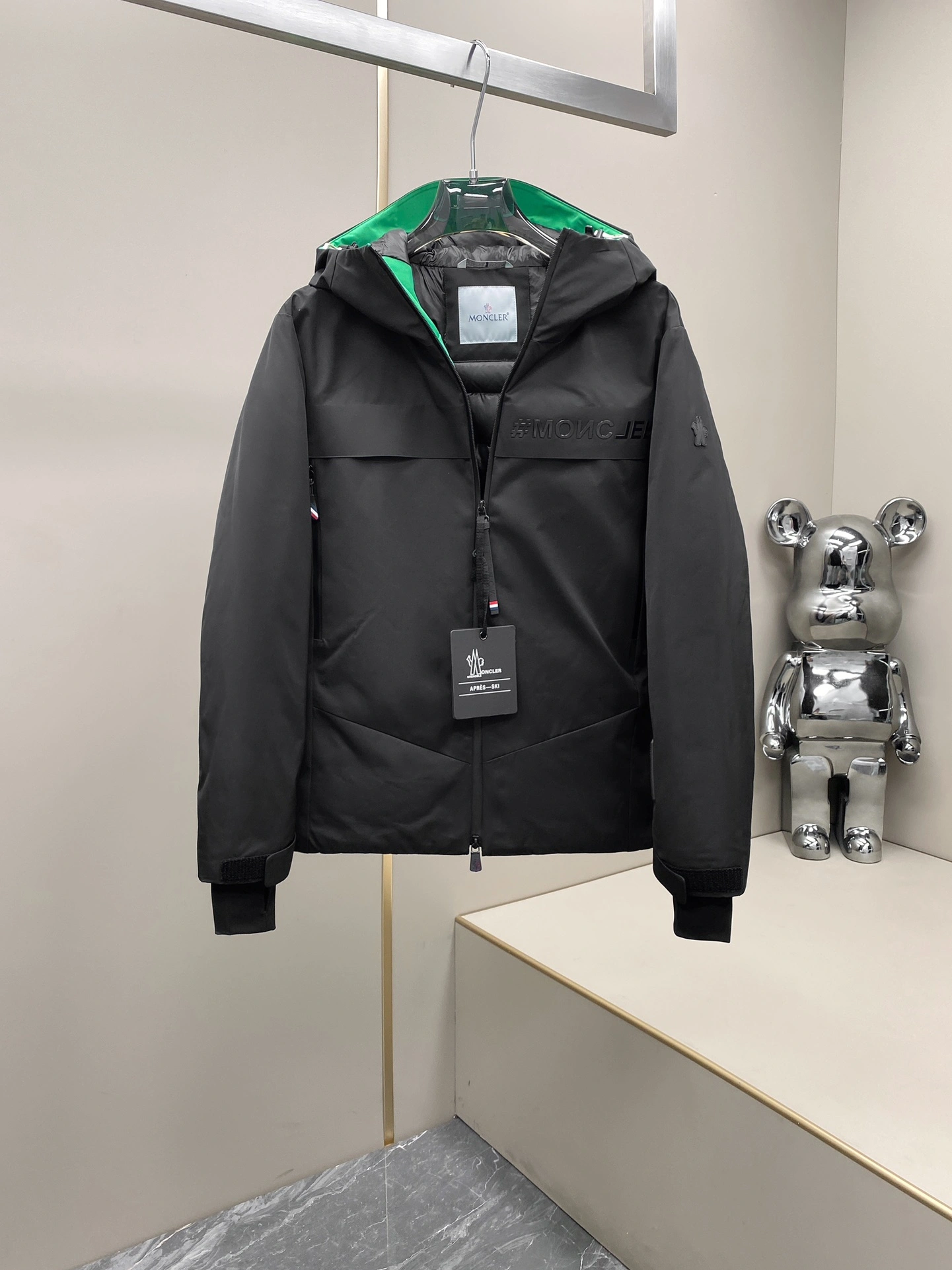 Moncler Down Jackets Bright 145852