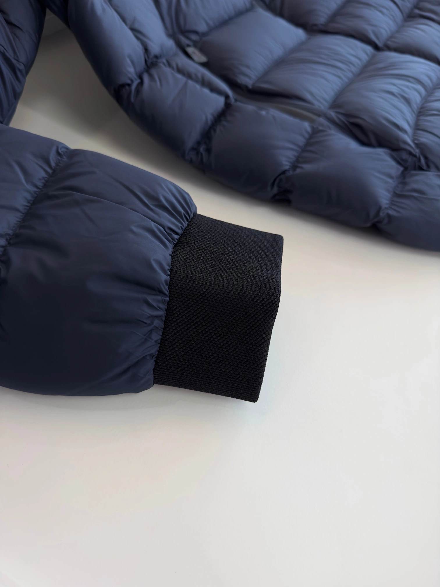 Moncler Down Jackets RelaxedFit 145851