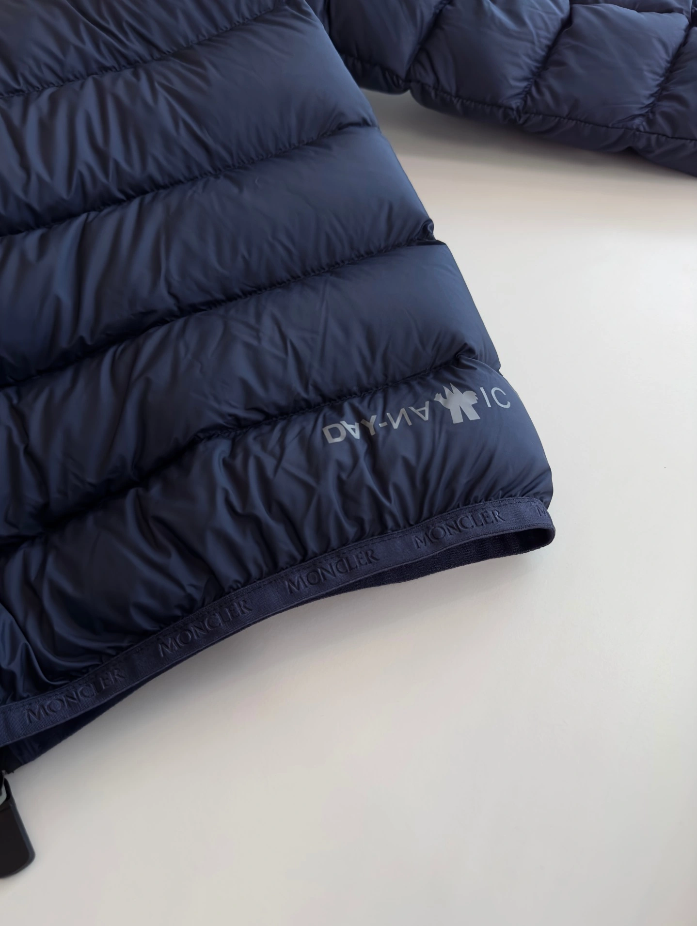 Moncler Down Jackets RelaxedFit 145851