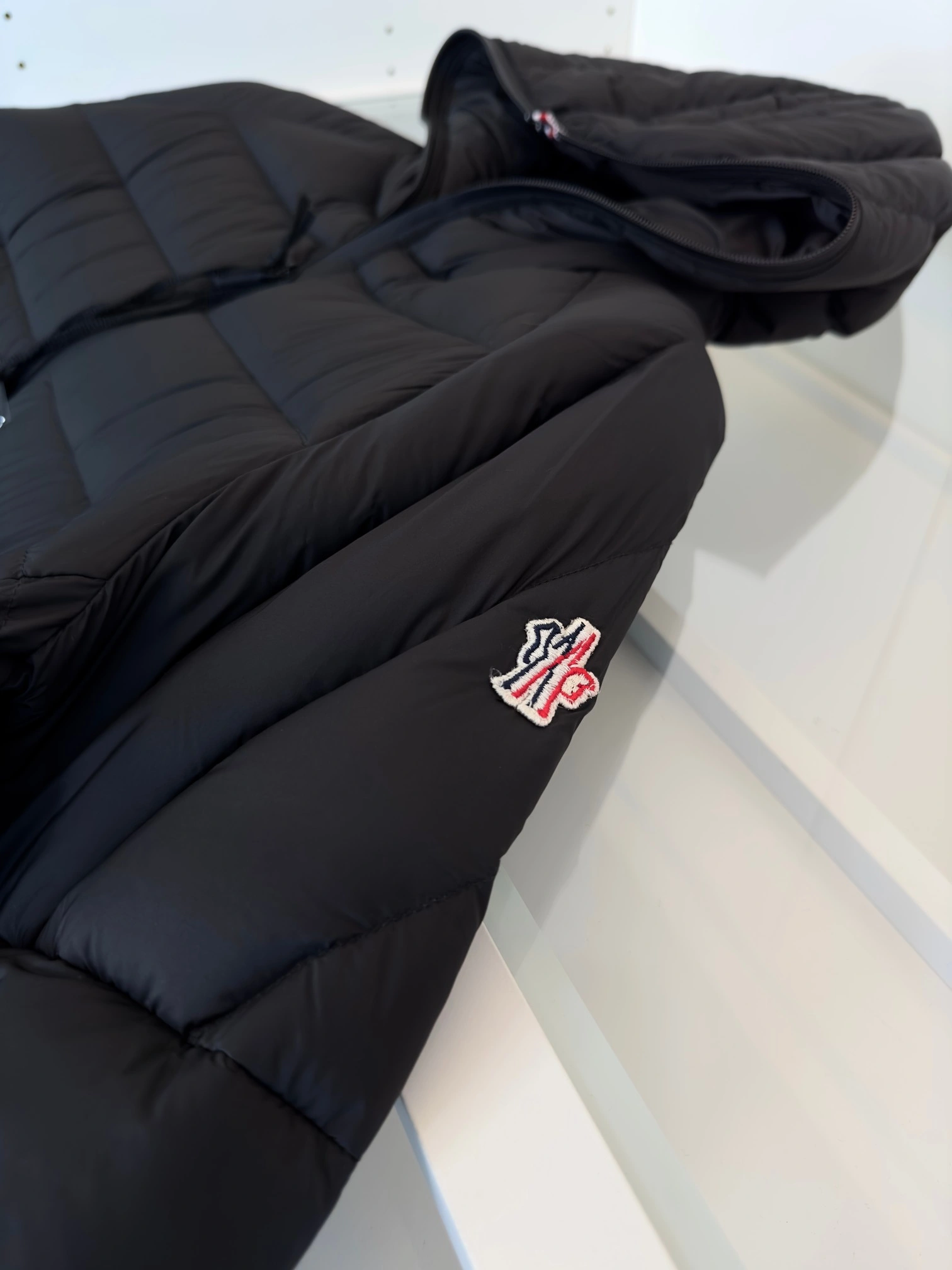 Moncler Down Jackets FlexibleFit 145850