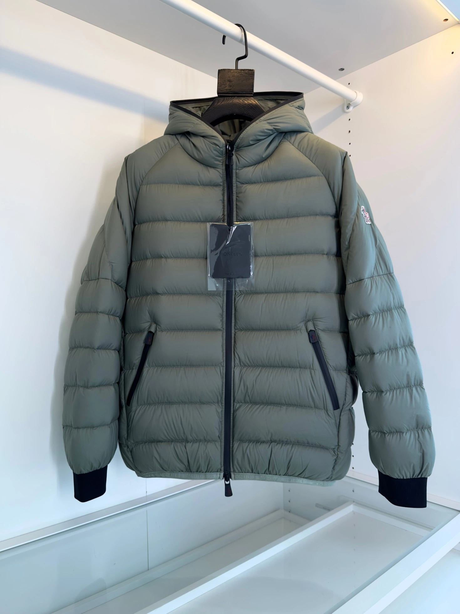 Moncler Down Jackets OnTrend 145847