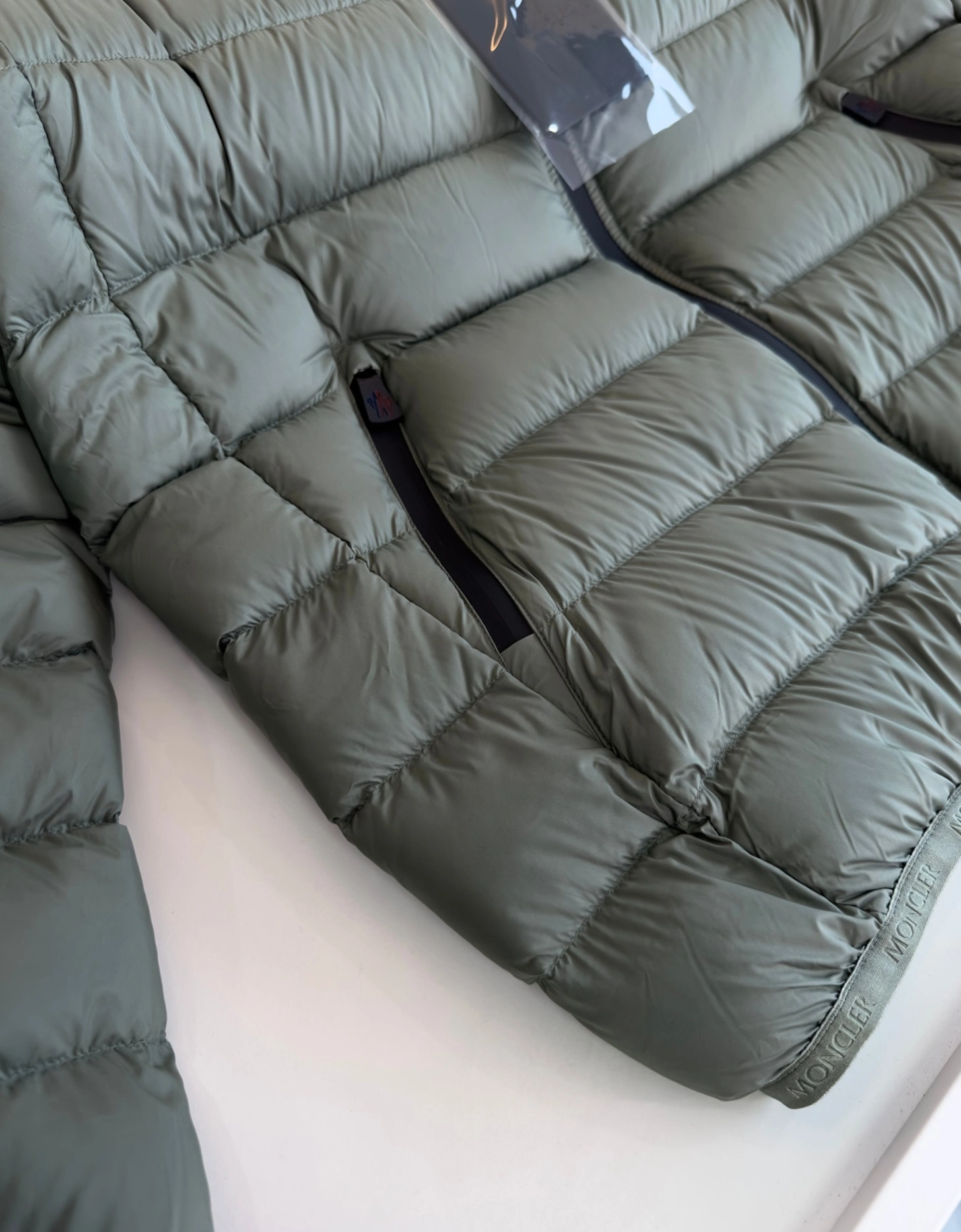 Moncler Down Jackets OnTrend 145847