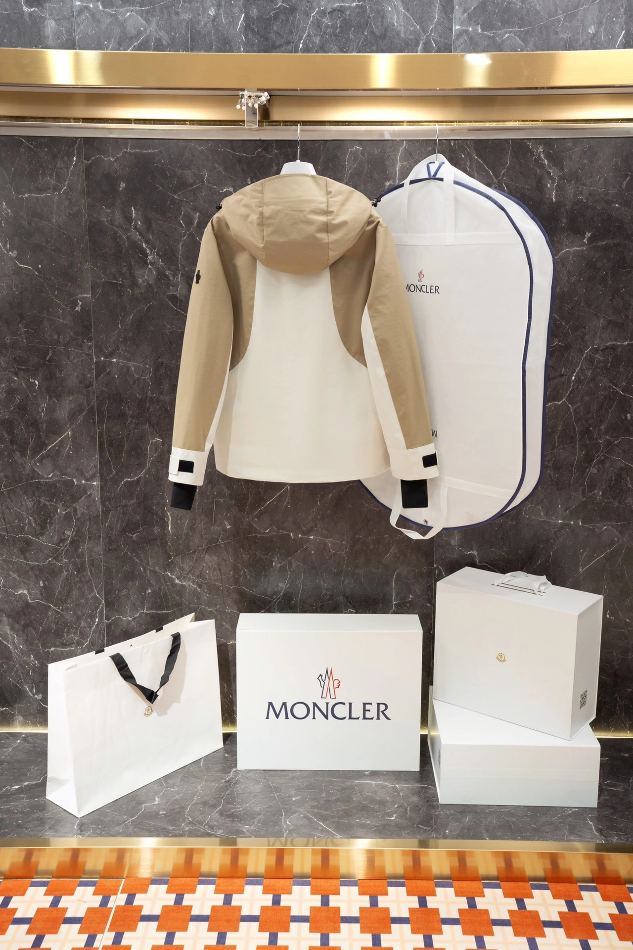 FlexibleFit Moncler Down Jackets 145846