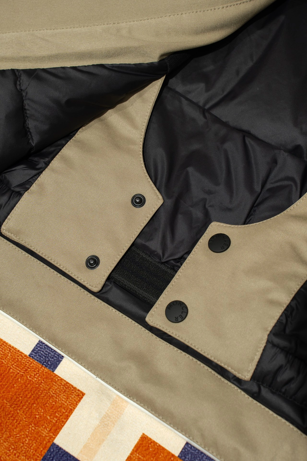 FlexibleFit Moncler Down Jackets 145846