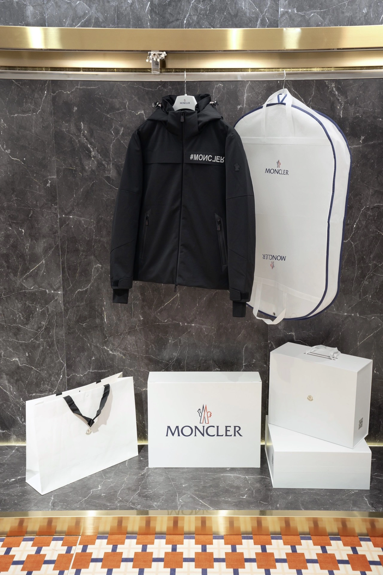 Bright Moncler Down Jackets 145844