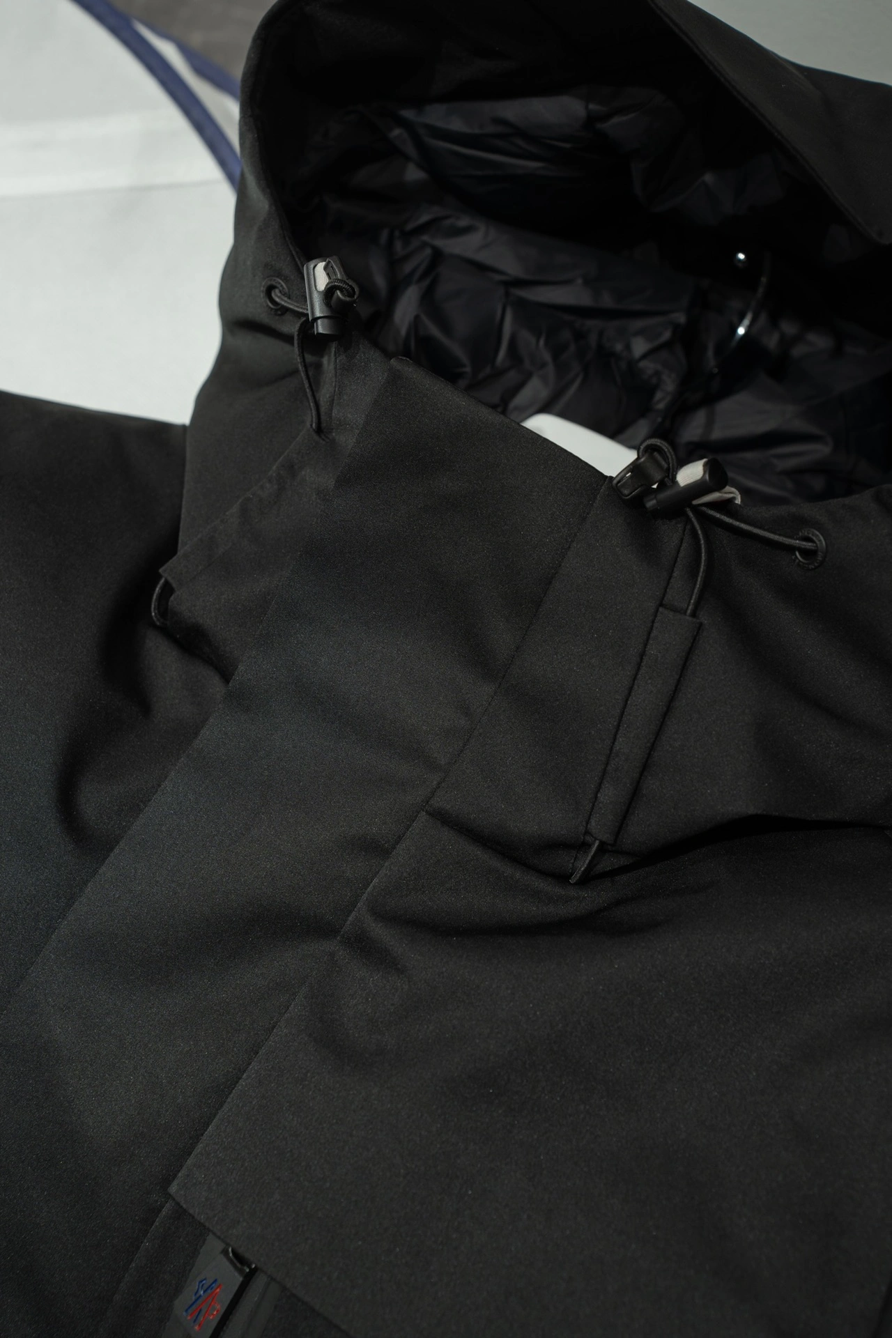 Moncler Down Jackets EasyCare 145837