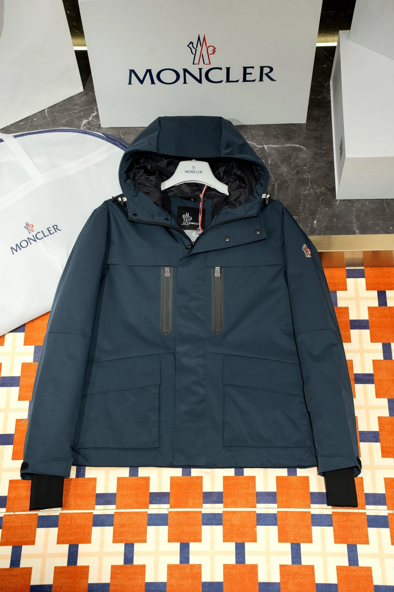 Moncler Down Jackets Fashionable 145843