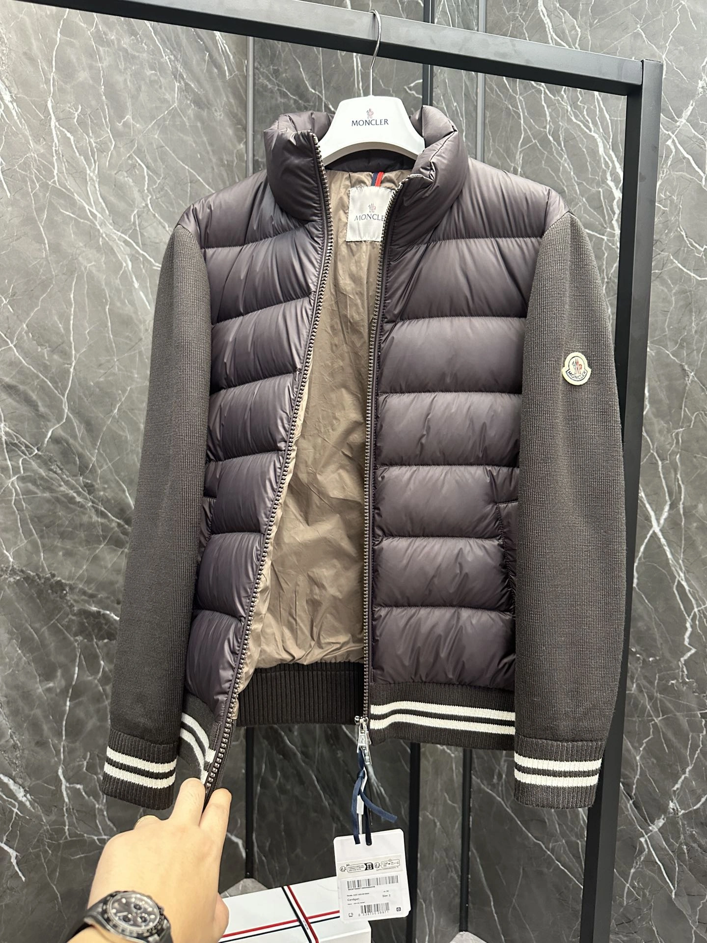 Durable Moncler Down Jackets 145835