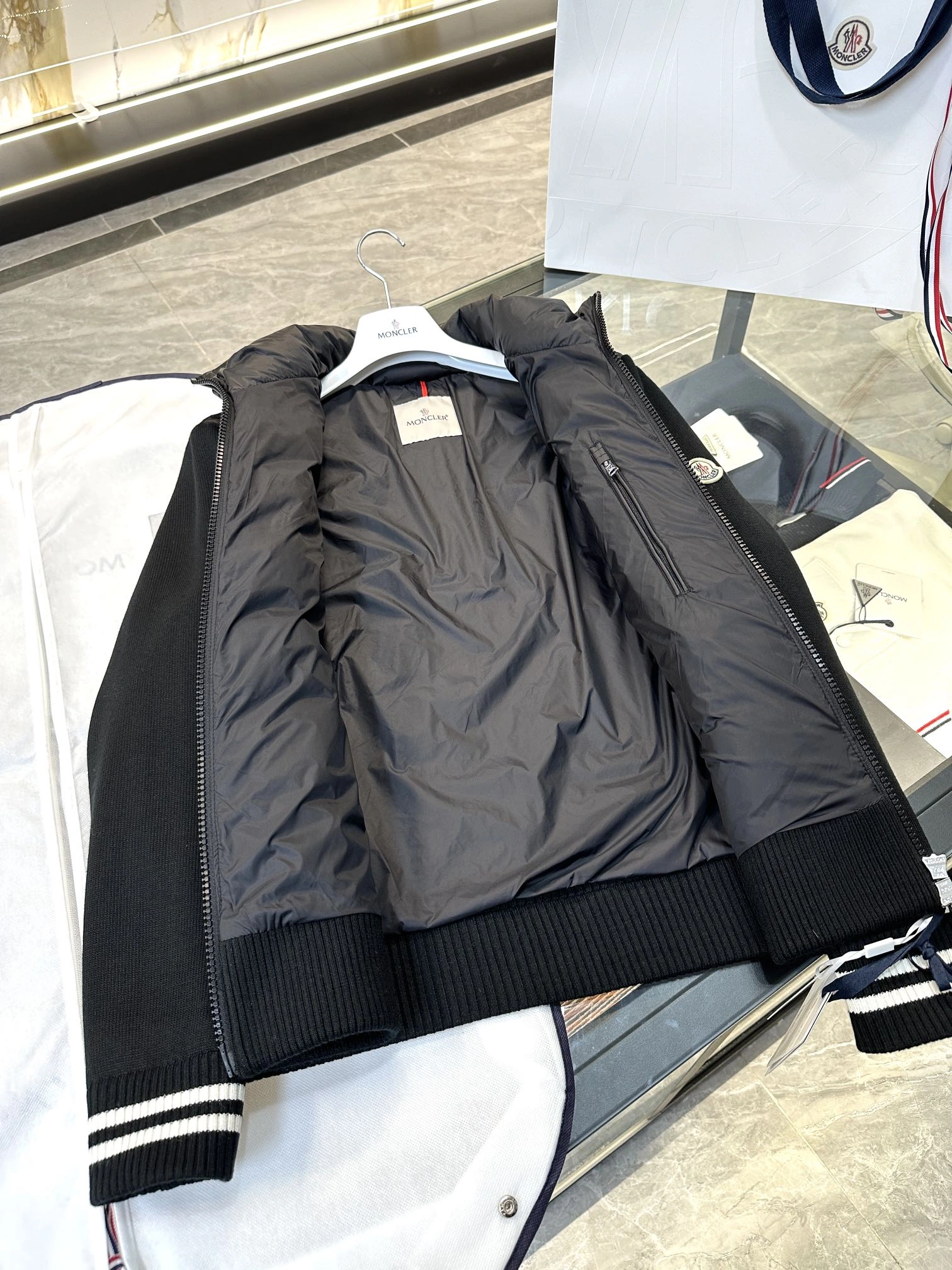 Timeless Moncler Down Jackets 145827