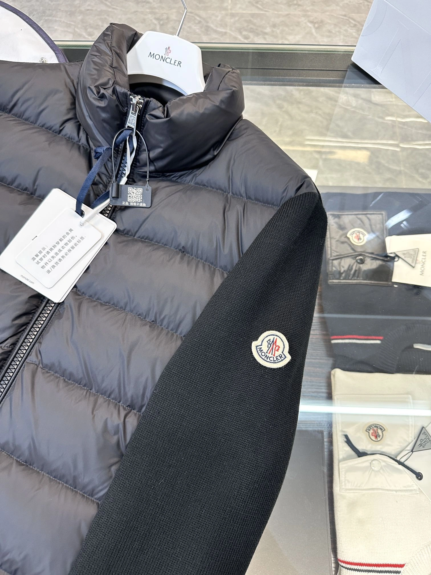 Timeless Moncler Down Jackets 145827