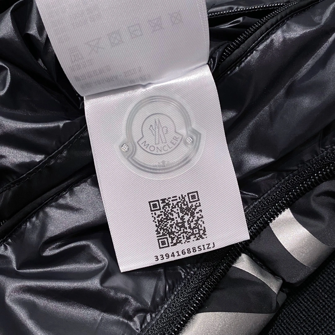 Bold Moncler Down Jackets 145828