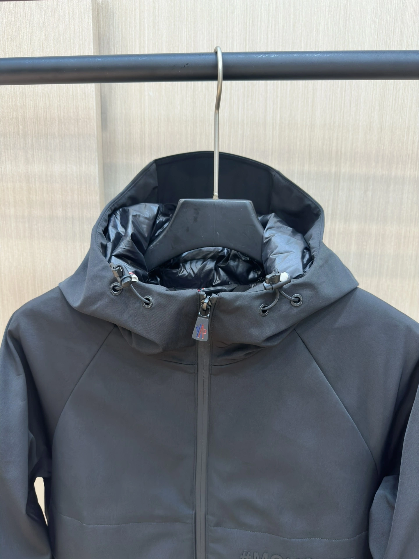 Moncler Down Jackets Classic 145829