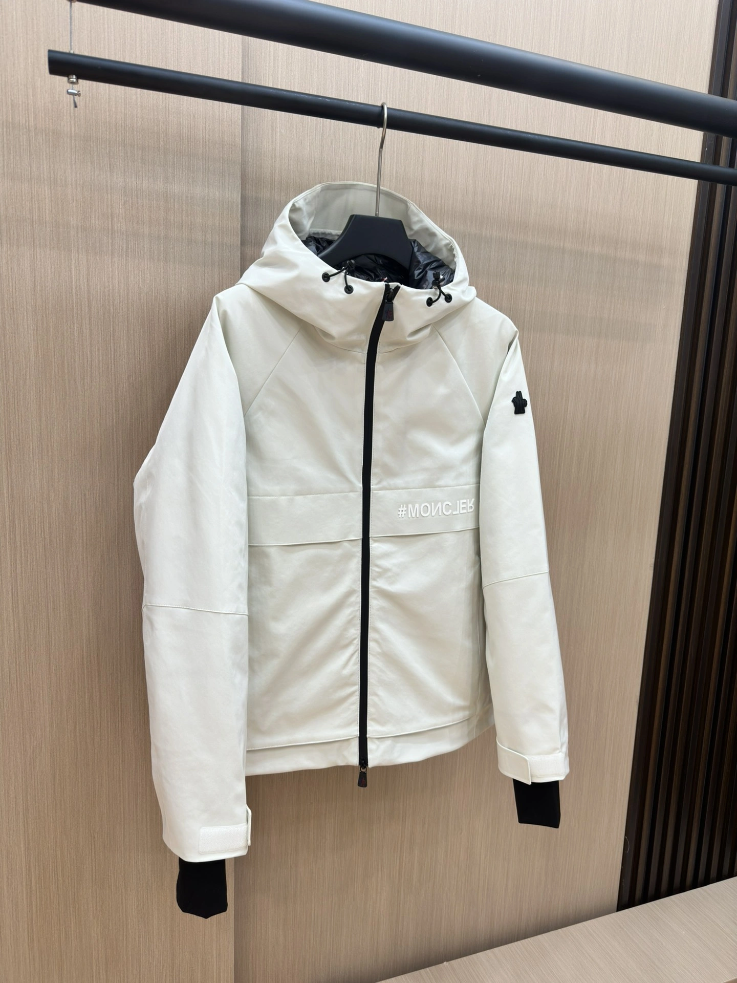 Casual Moncler Down Jackets 145831