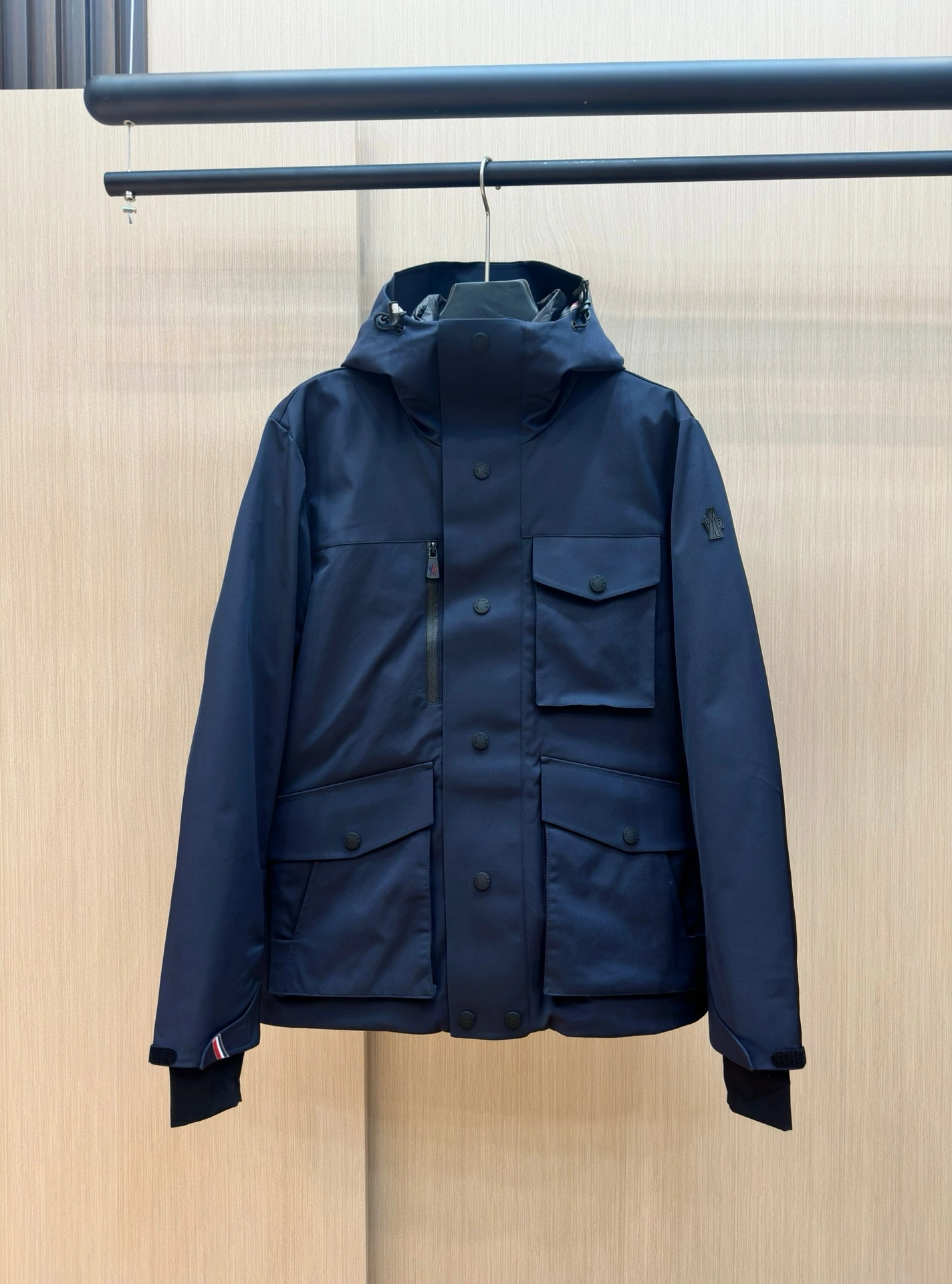 Moncler Down Jackets Versatile 145824