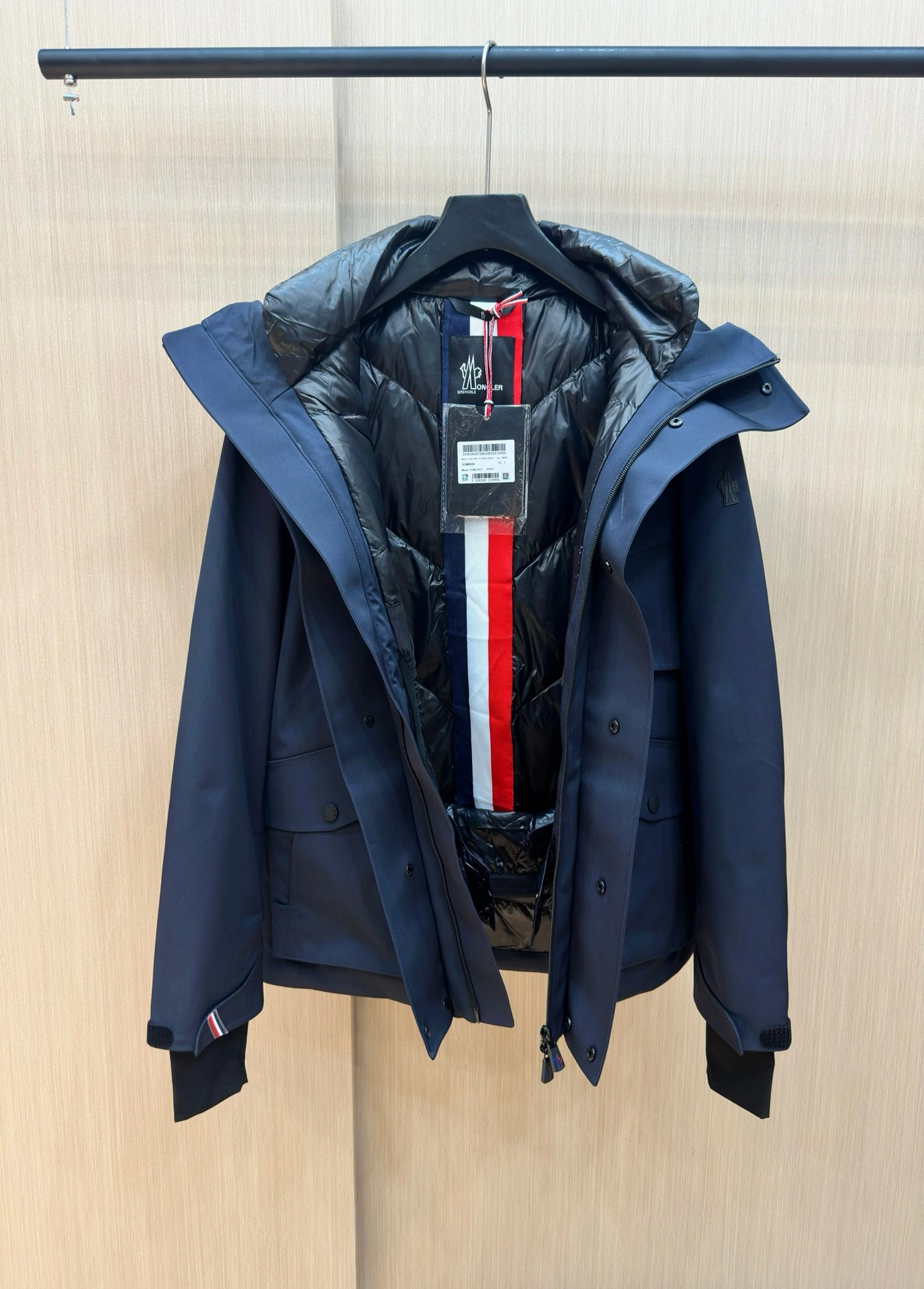 Moncler Down Jackets Versatile 145824