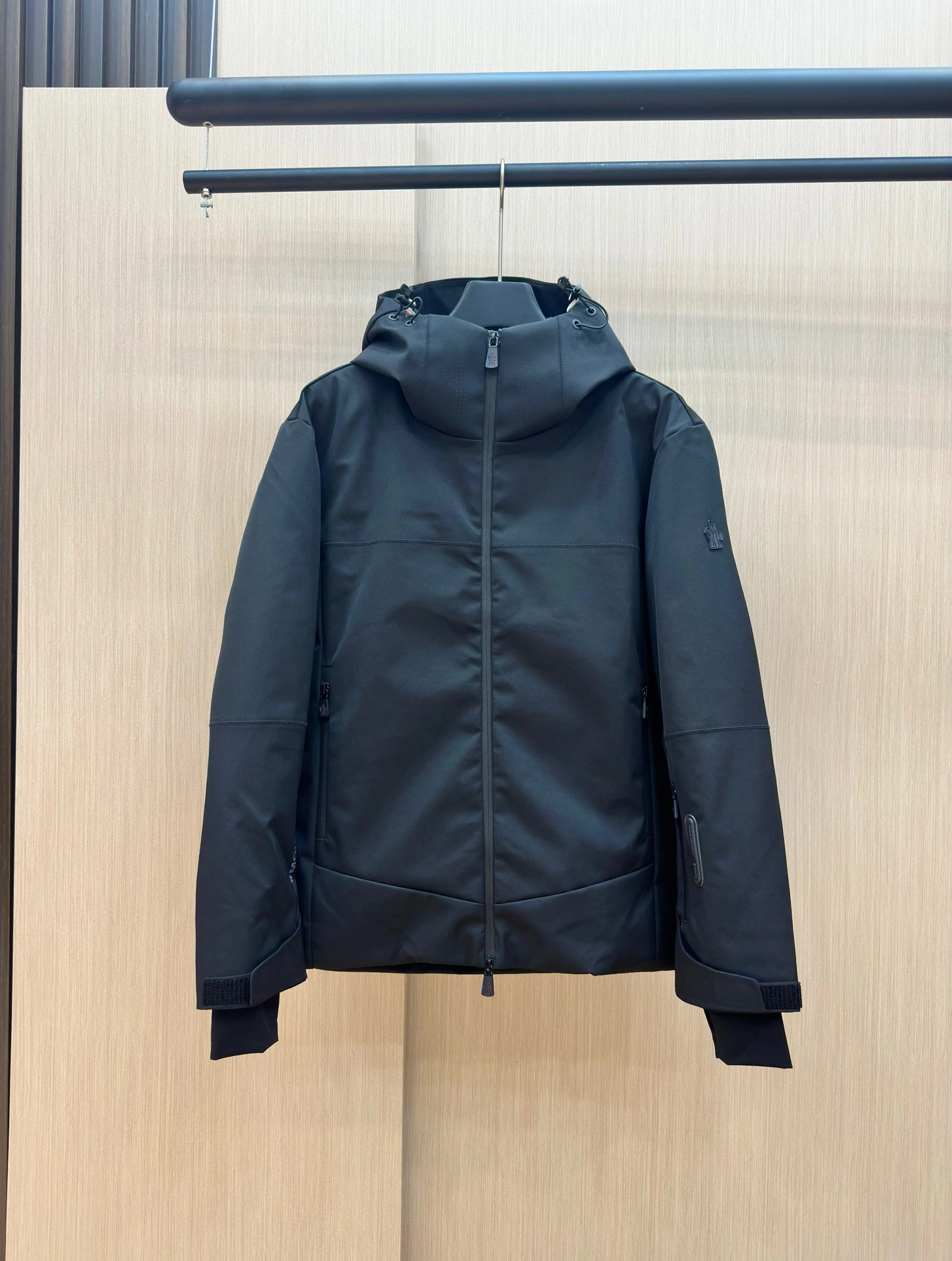Moncler Down Jackets Efficient 145832